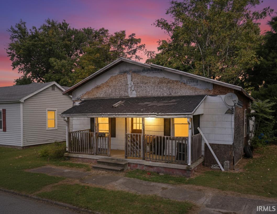 Homes for sale in Vincennes, IN | 1218 Buntin St, Vincennes, IN 47591 | MLS# 202543568