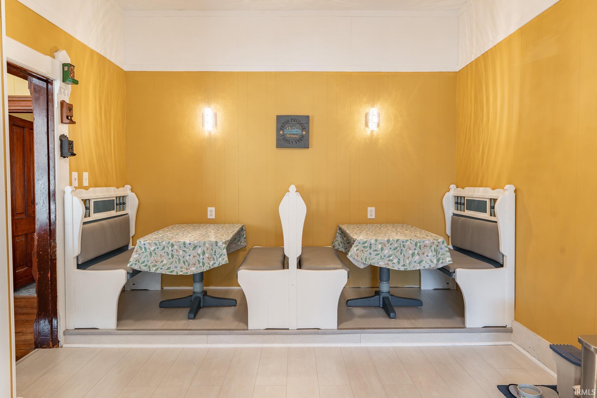 Photo 20 of 387 N Wabash Street