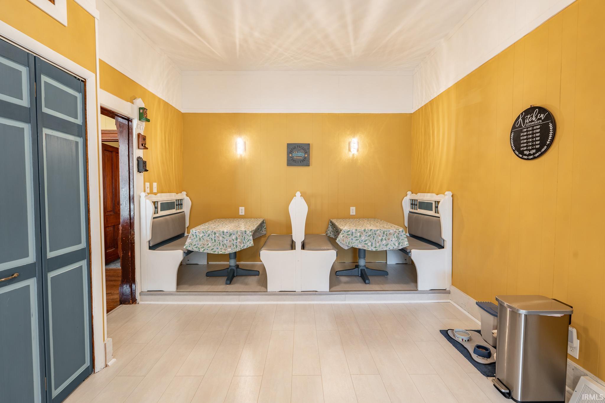 Photo 21 of 387 N Wabash Street