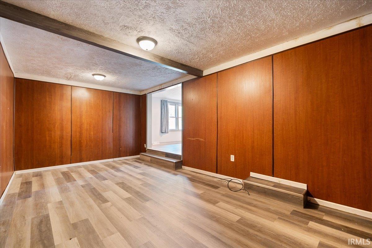 Homes for sale in Warsaw, IN | 1319 Saint Marys Dr, Warsaw, IN 46580 | MLS# 202543684