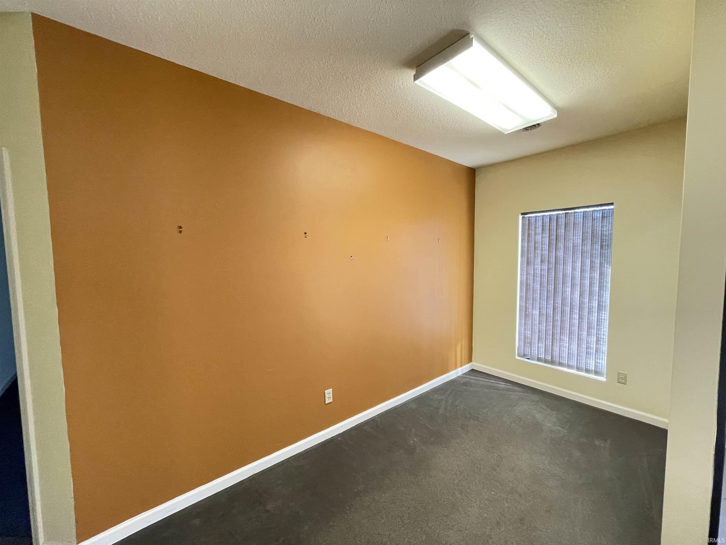 Photo 12 of 4011 W Jefferson Boulevard