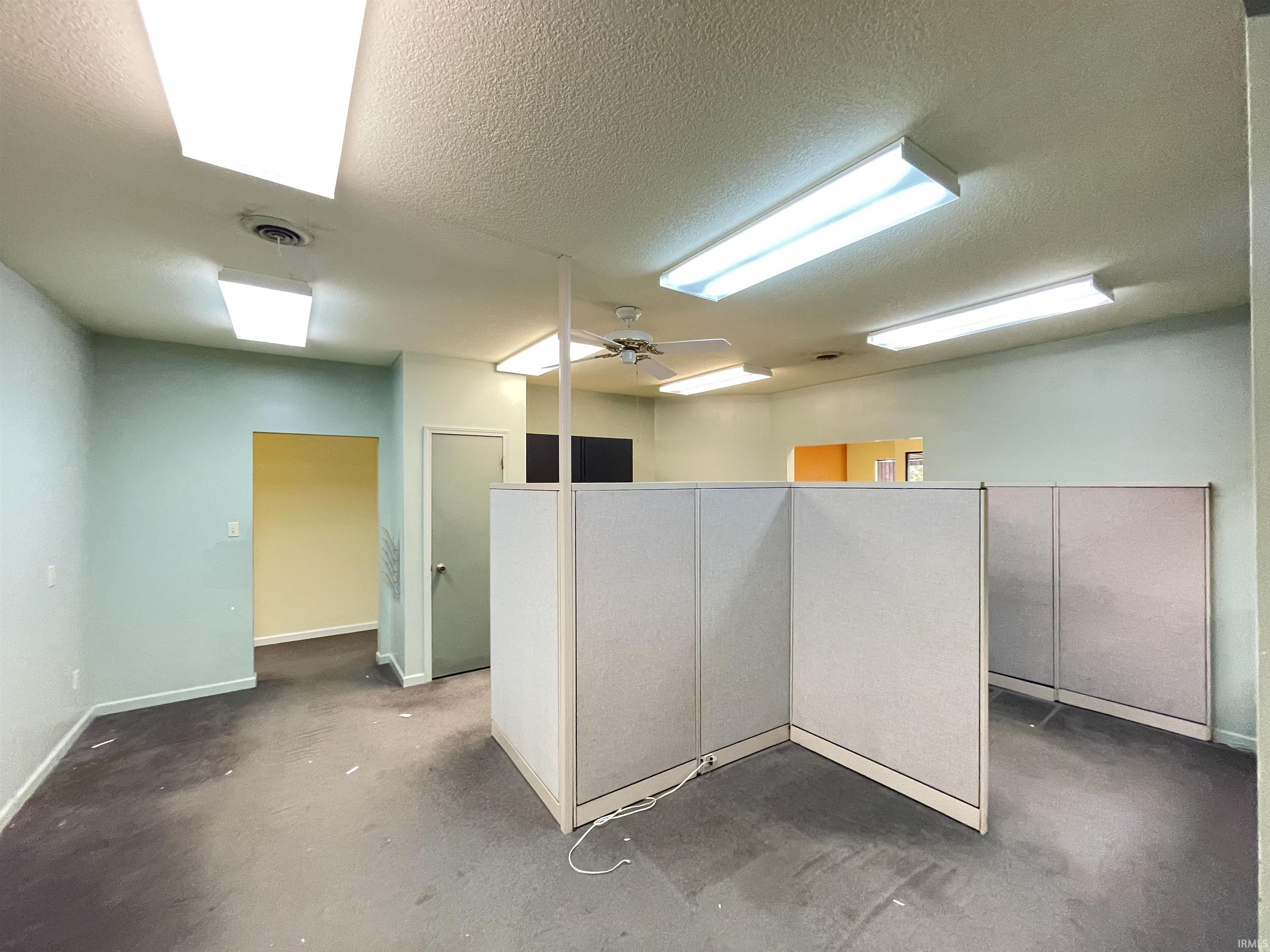 Photo 20 of 4011 W Jefferson Boulevard