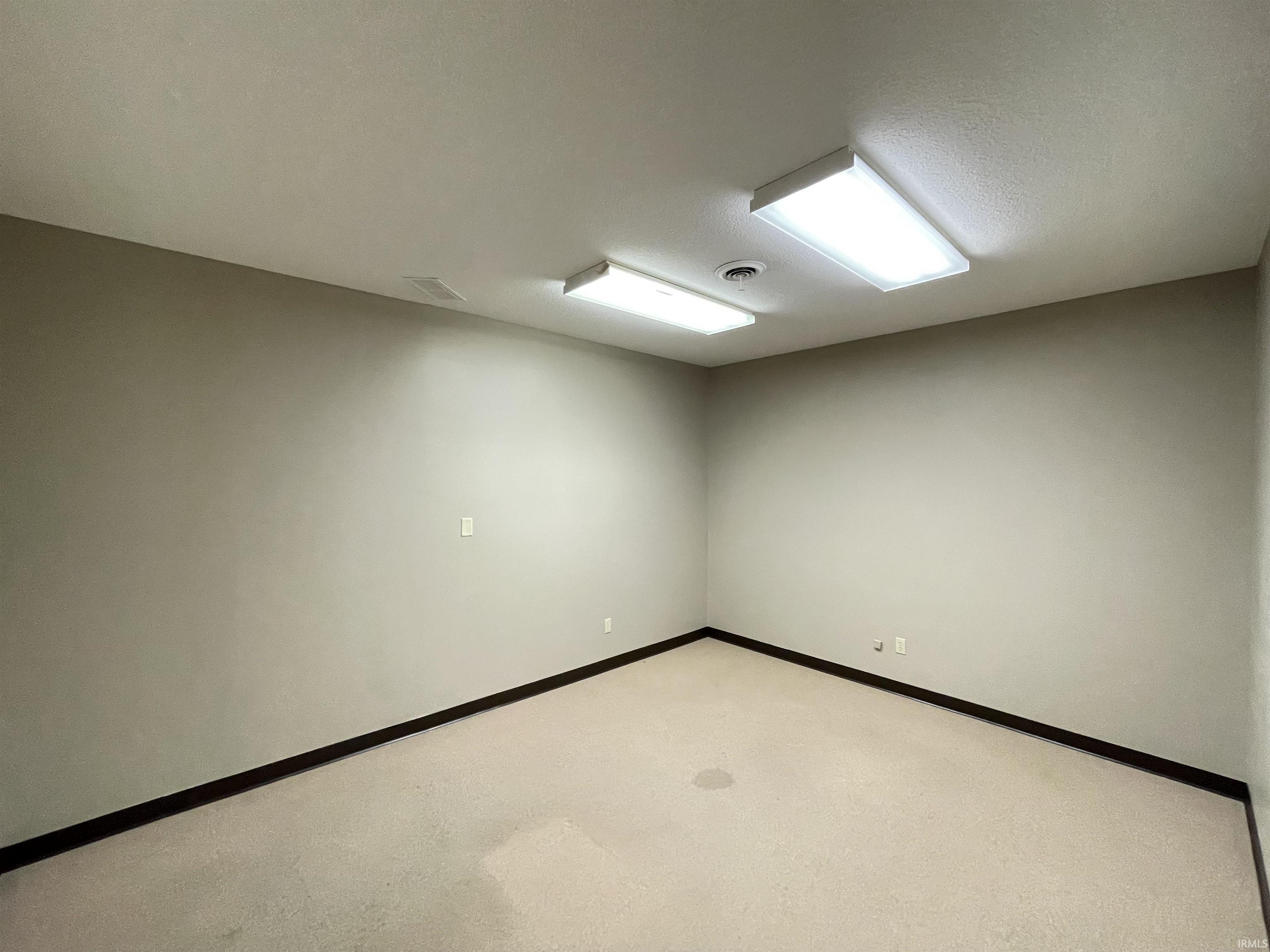 Photo 31 of 4011 W Jefferson Boulevard