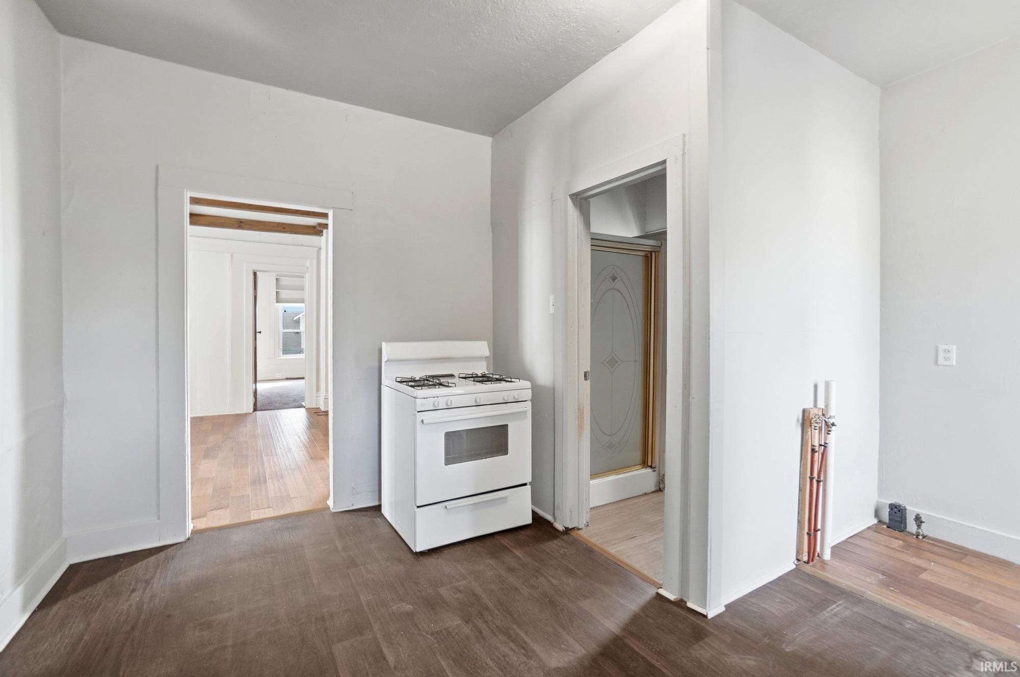 Photo 8 of 812 Huestis Avenue