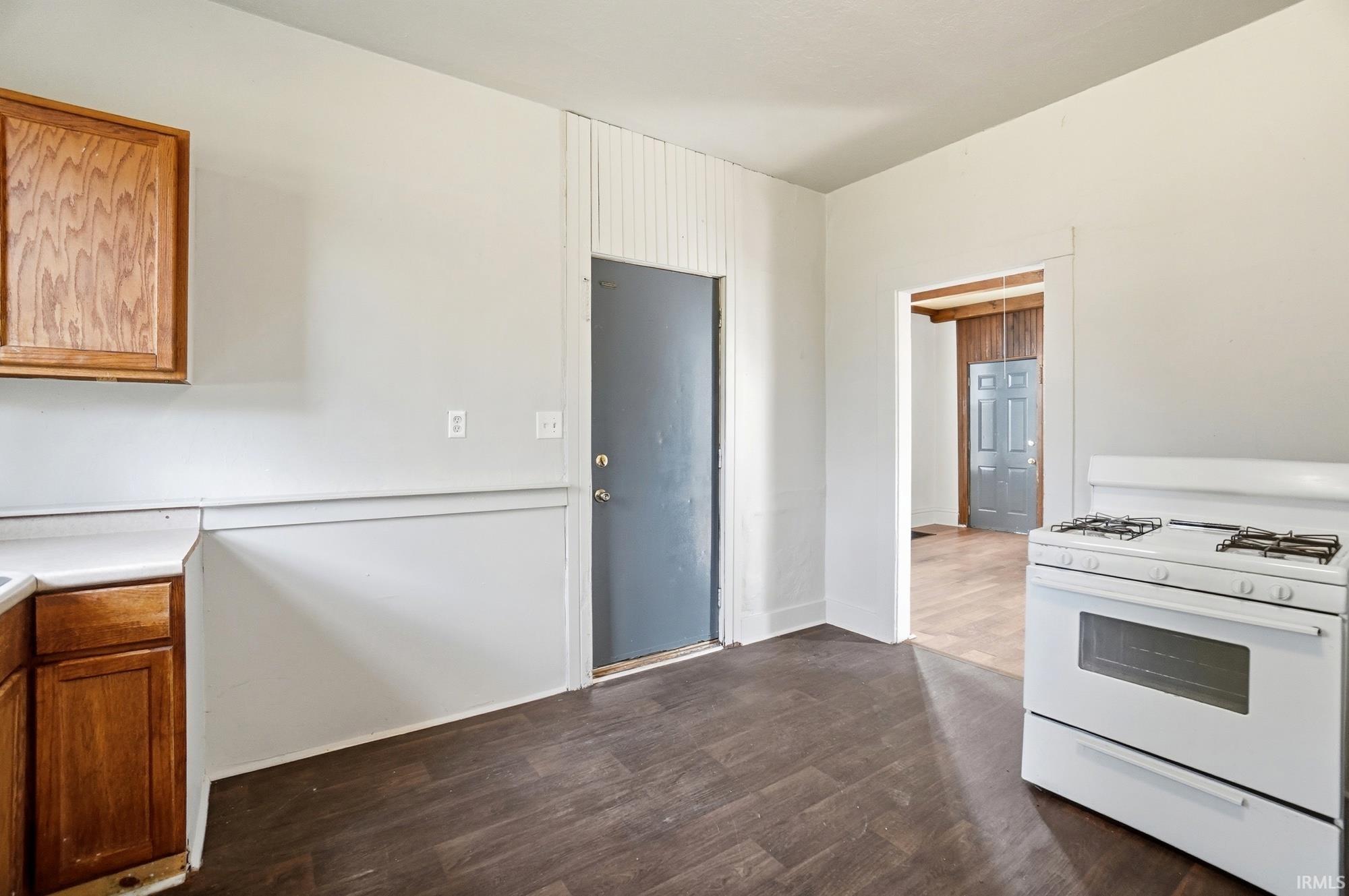 Photo 9 of 812 Huestis Avenue