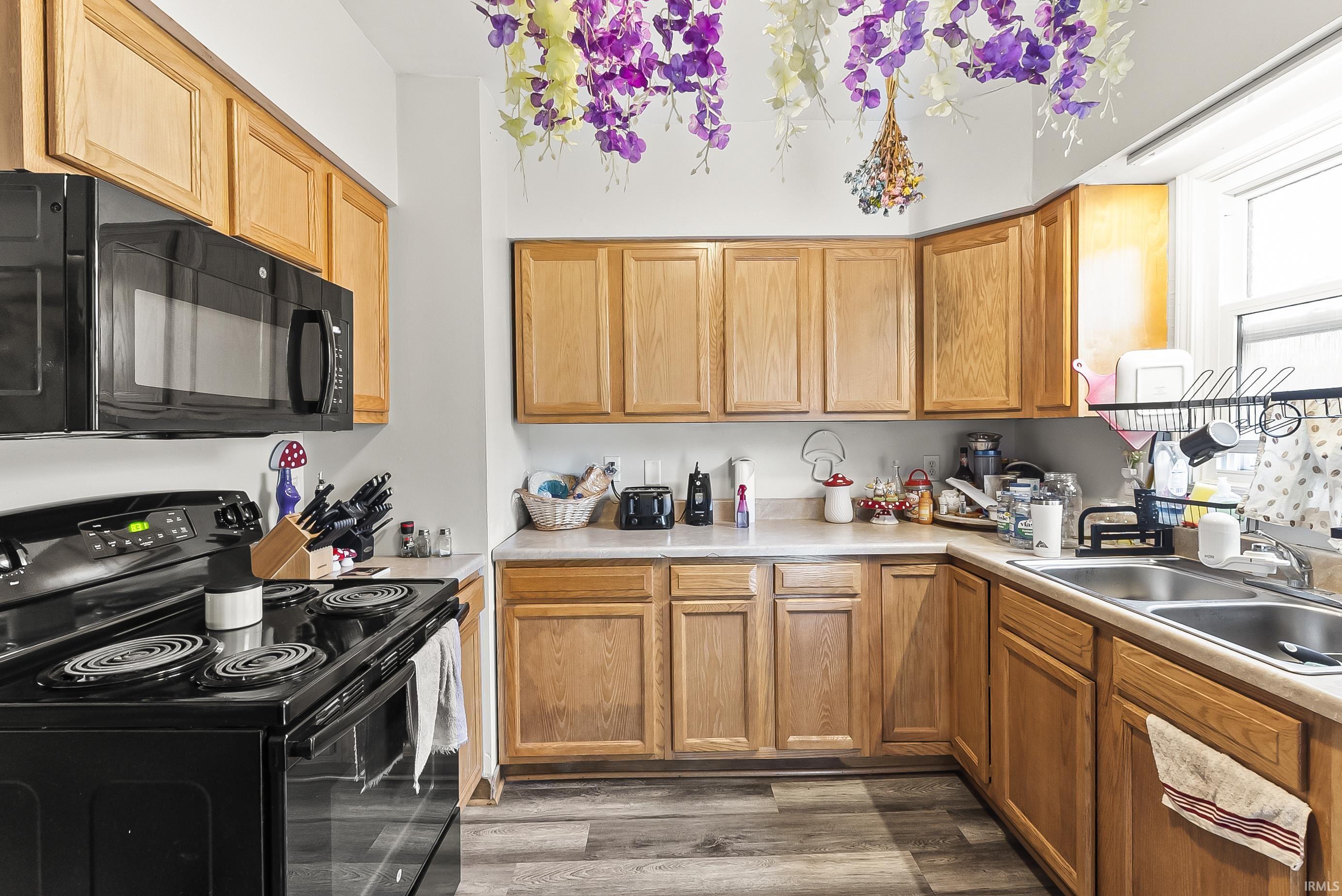 Photo 4 of 2338 N Clinton Street