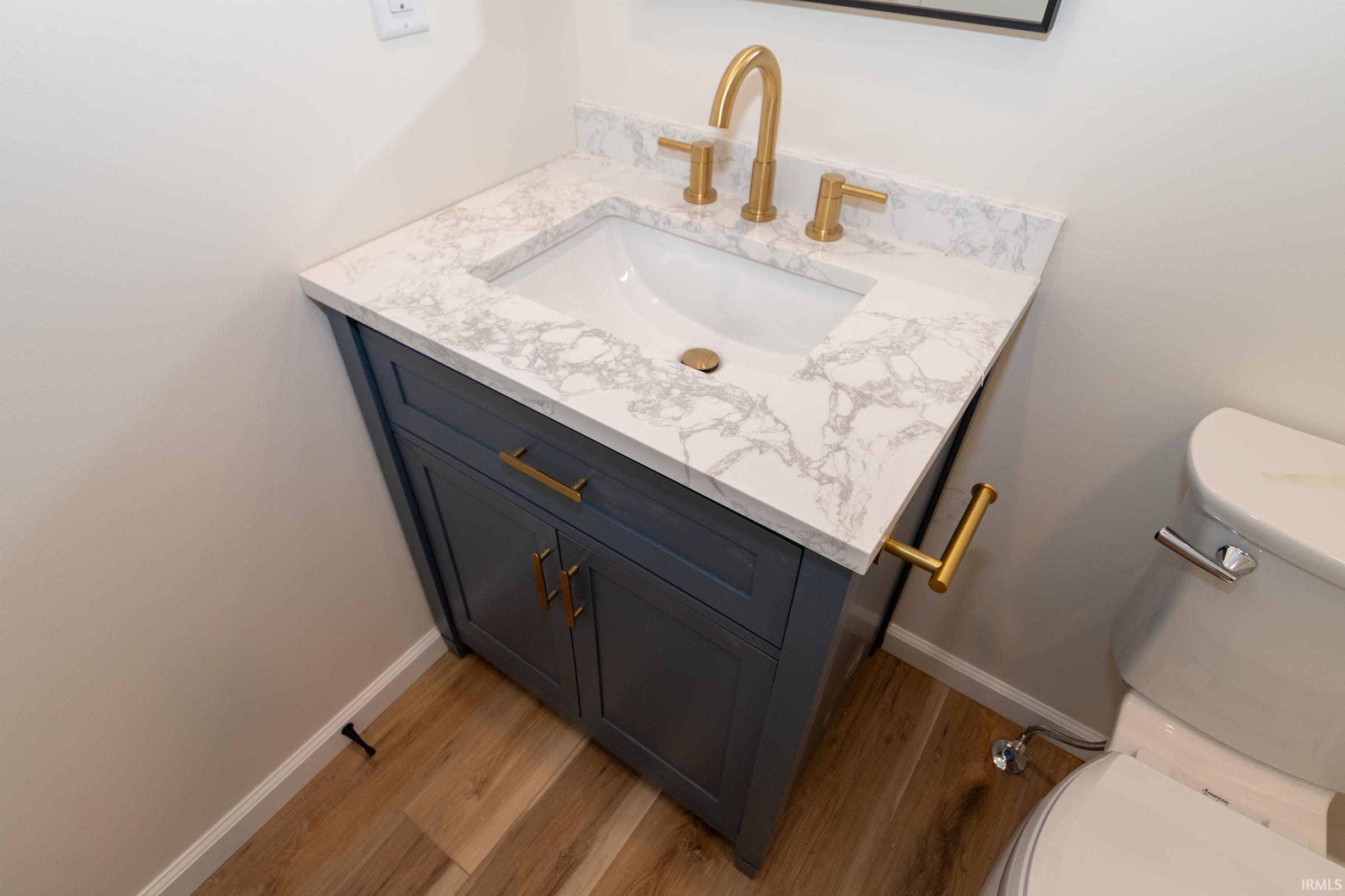 Photo 31 of 1105-1107 Edwardsburg Ave