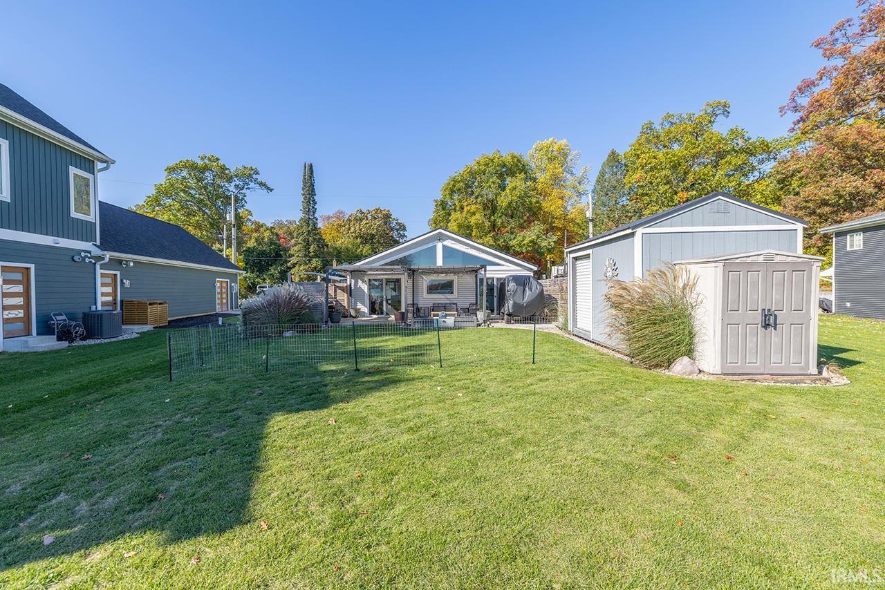 Photo 3 of 50938 N Shore Drive