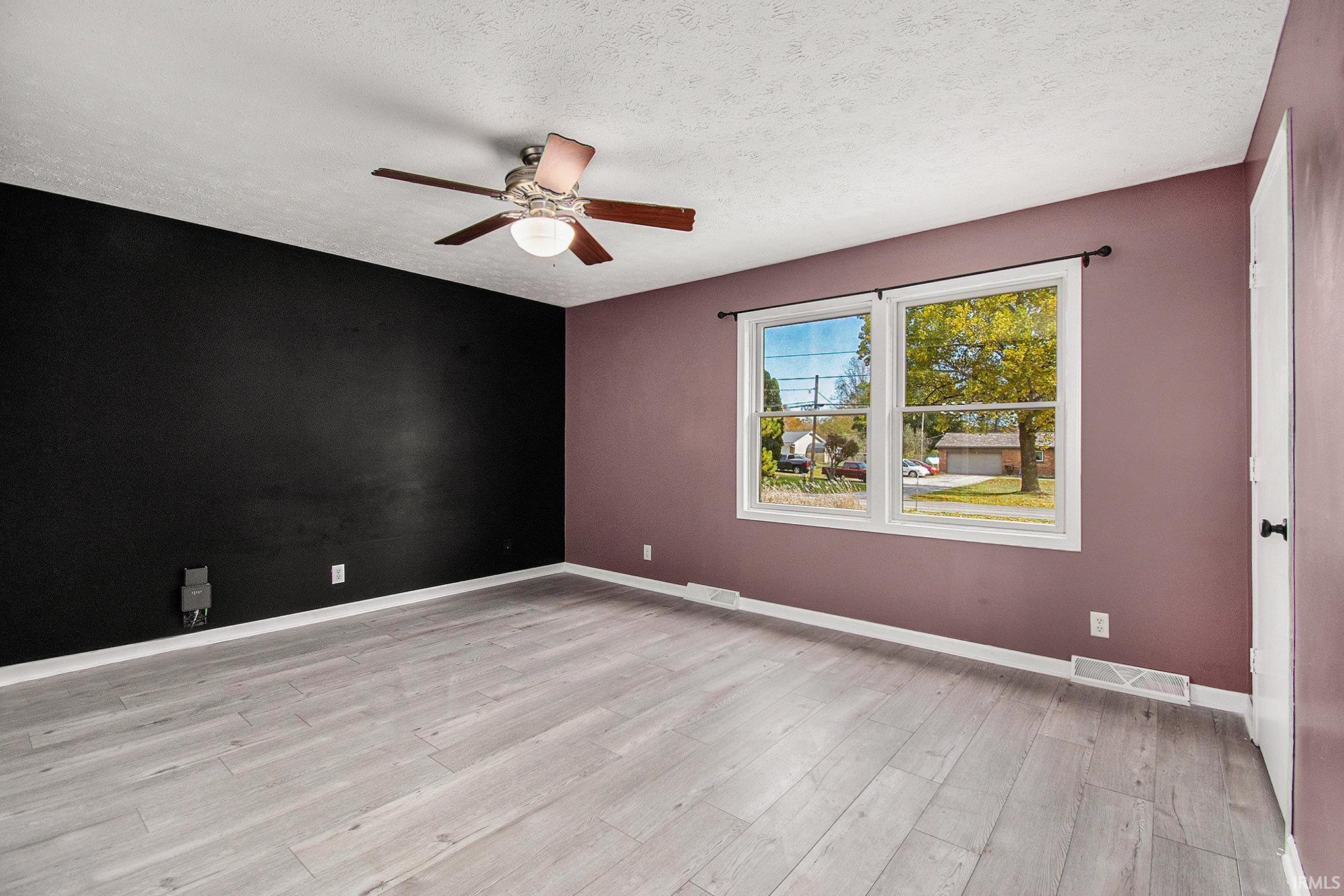 Photo 10 of 4363 N 700