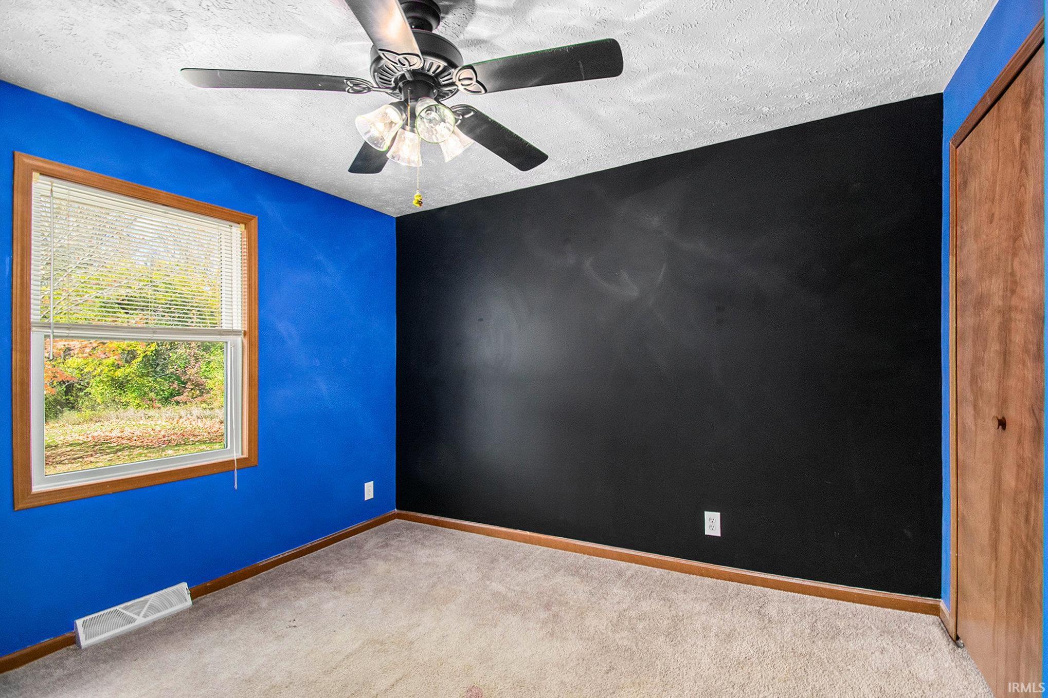 Photo 14 of 4363 N 700