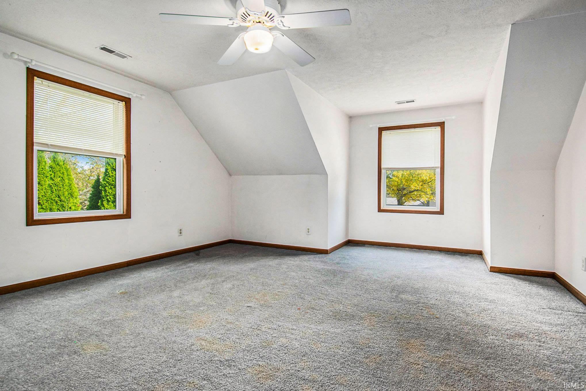 Photo 19 of 4363 N 700