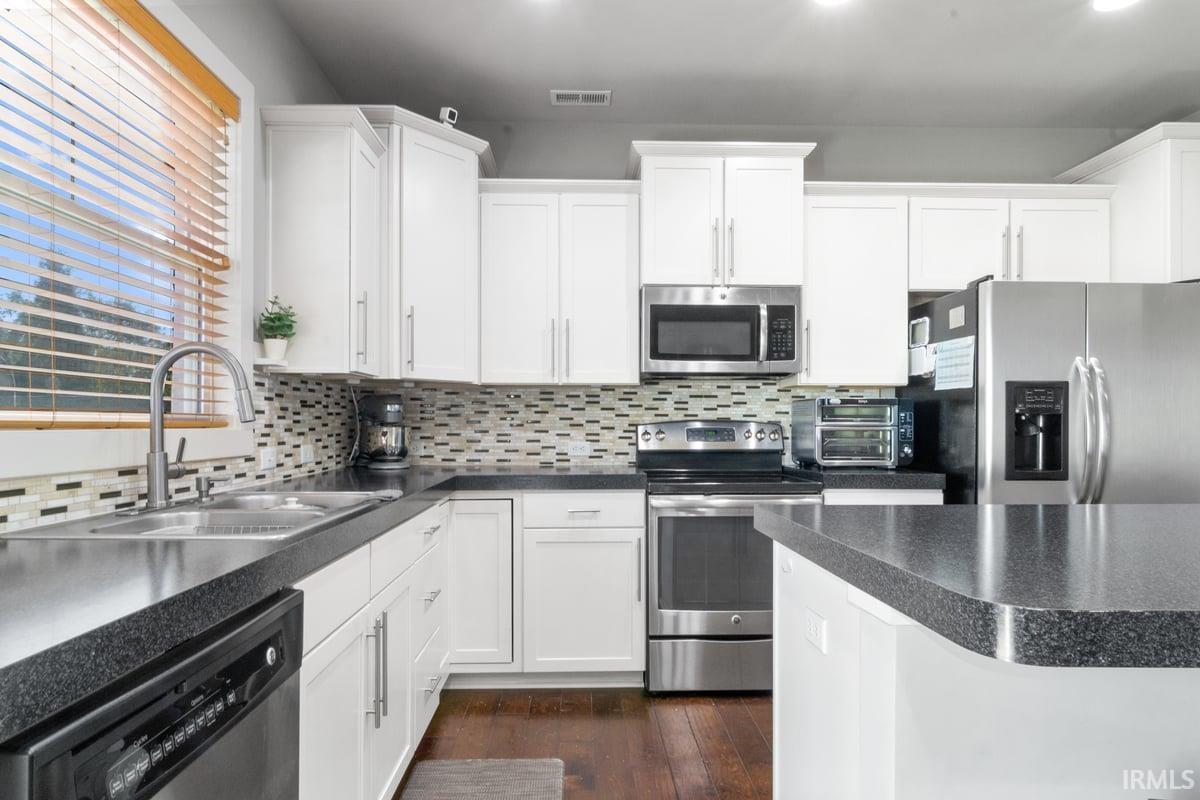 Homes for sale in Evansville, IN | 9149 Baldwin Dr, Evansville, IN 47725 | MLS# 202543784