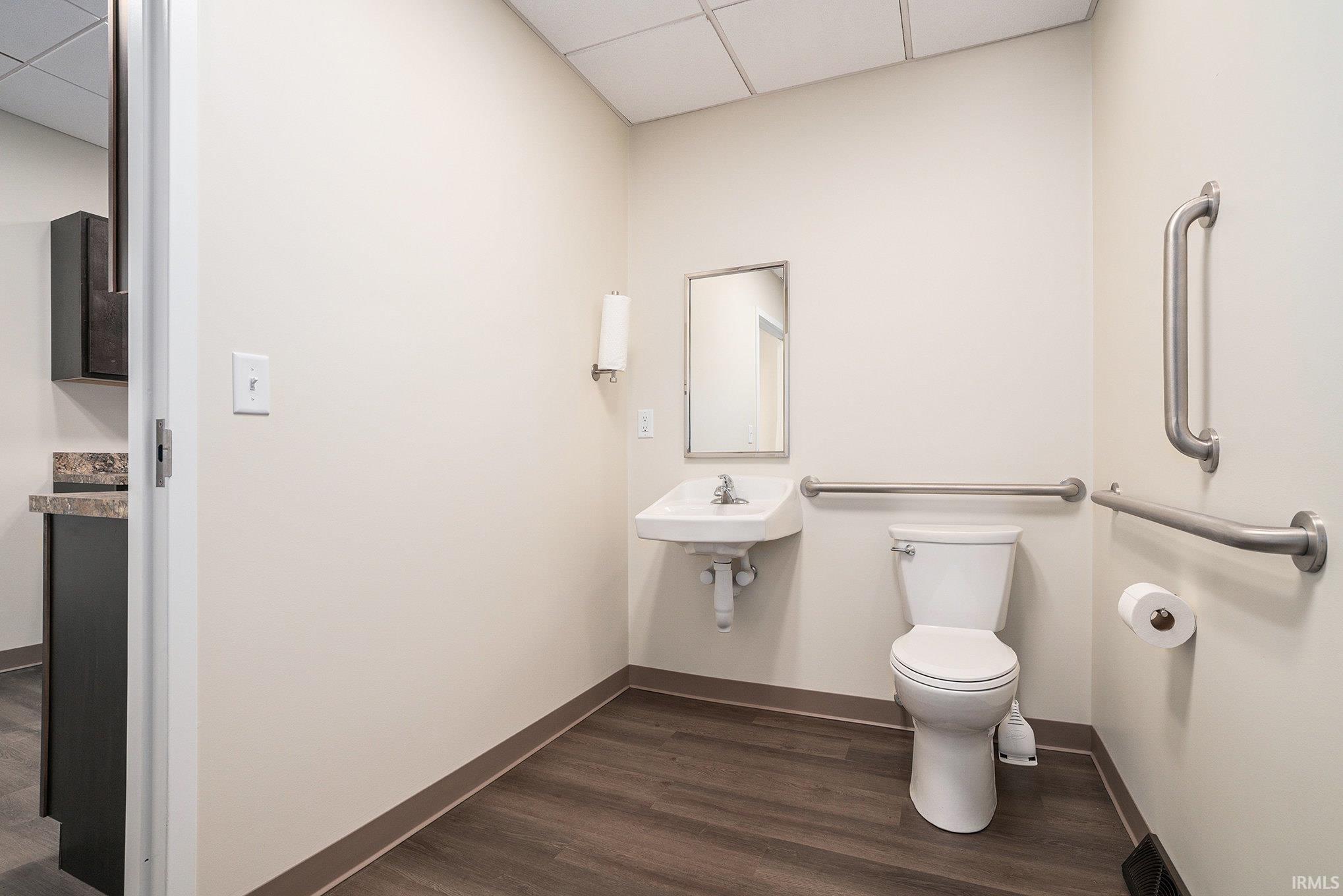 Photo 14 of 1842 E Bristol Street