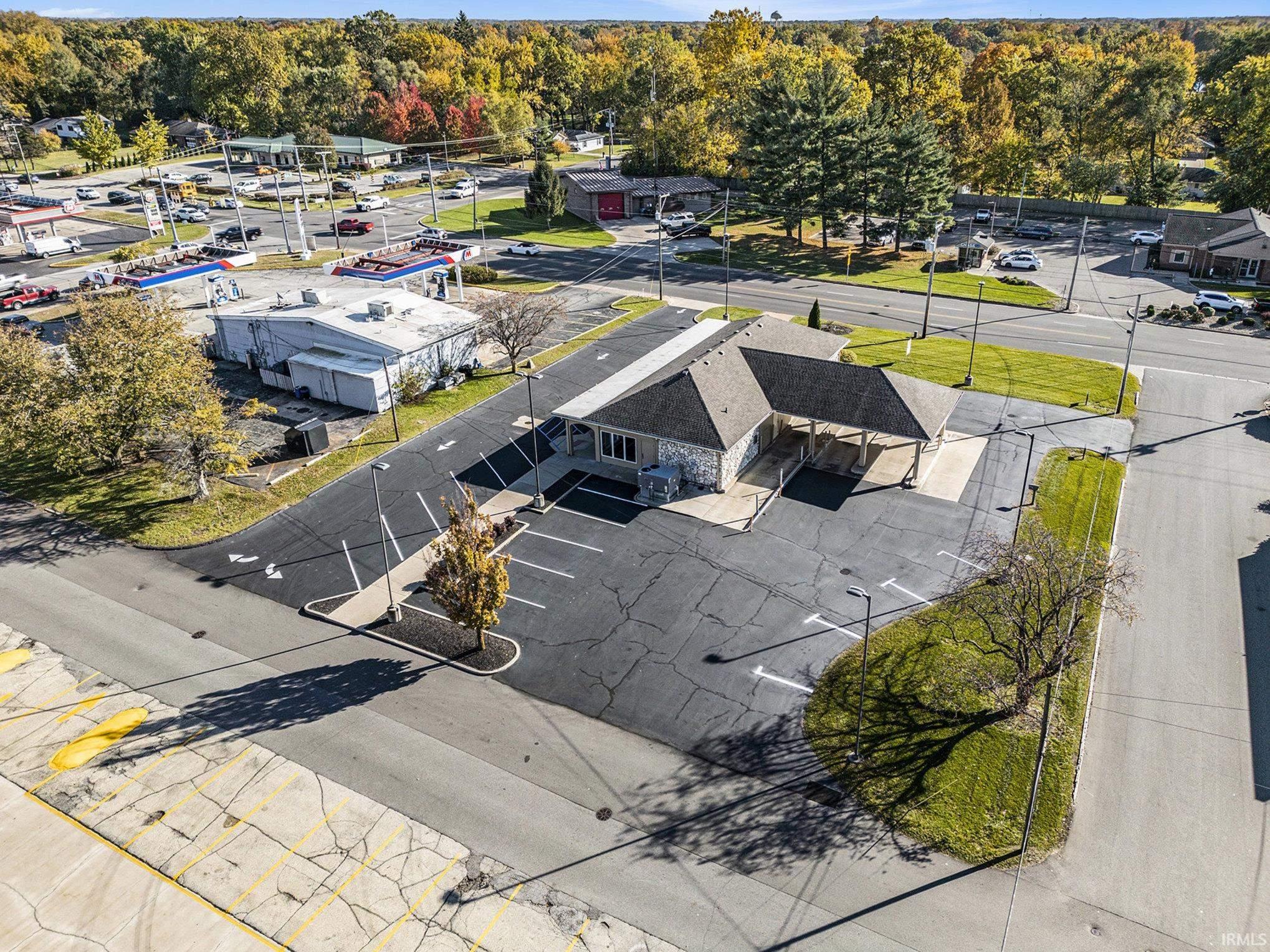 Photo 19 of 1842 E Bristol Street