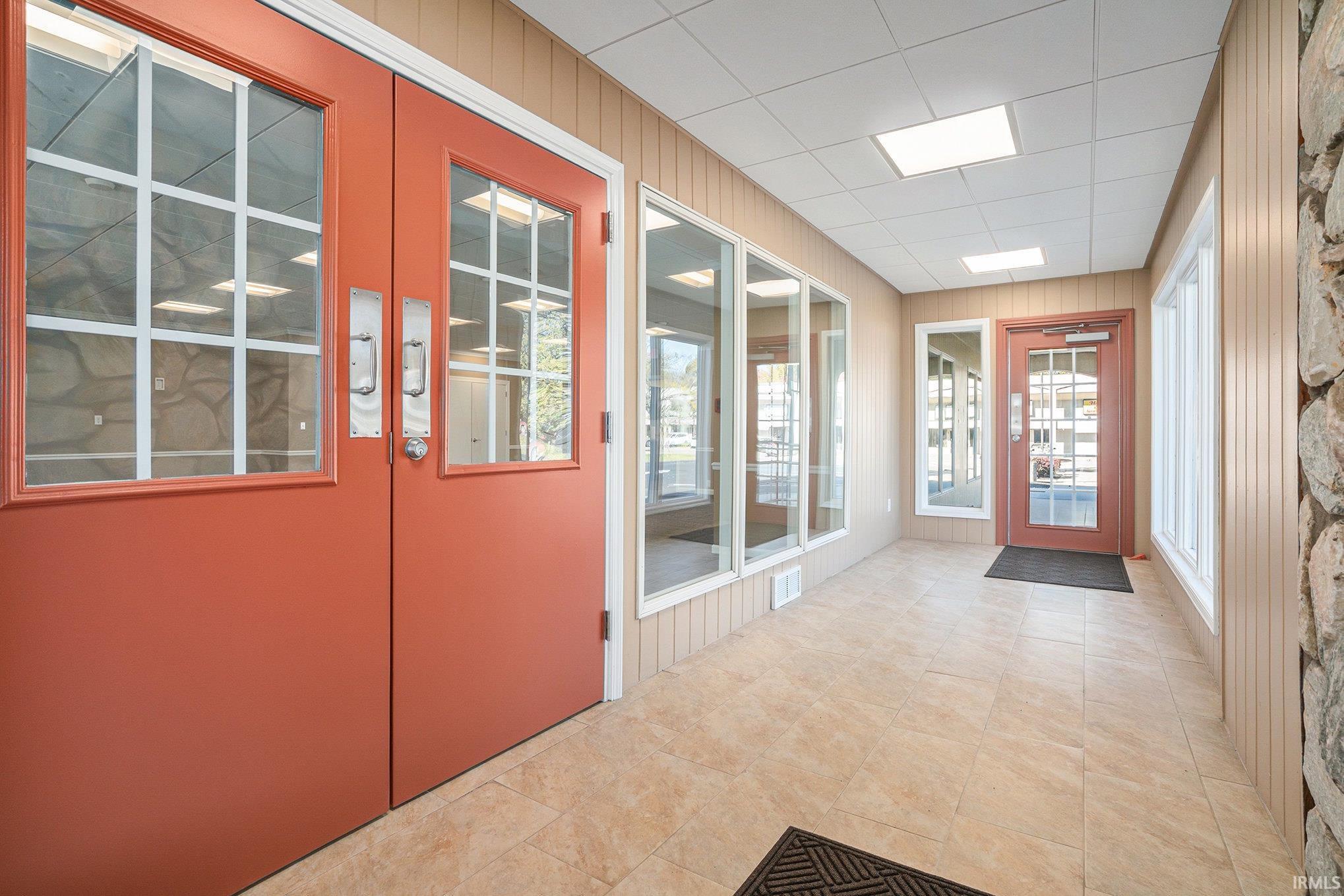 Photo 3 of 1842 E Bristol Street