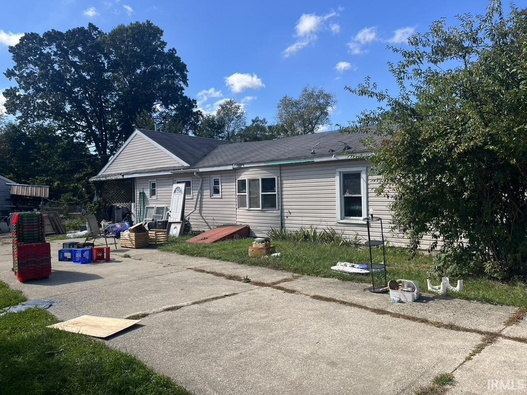 Homes for sale in Osceola, IN | 10912 Fairview Ave, Osceola, IN 46561 | MLS# 202543794