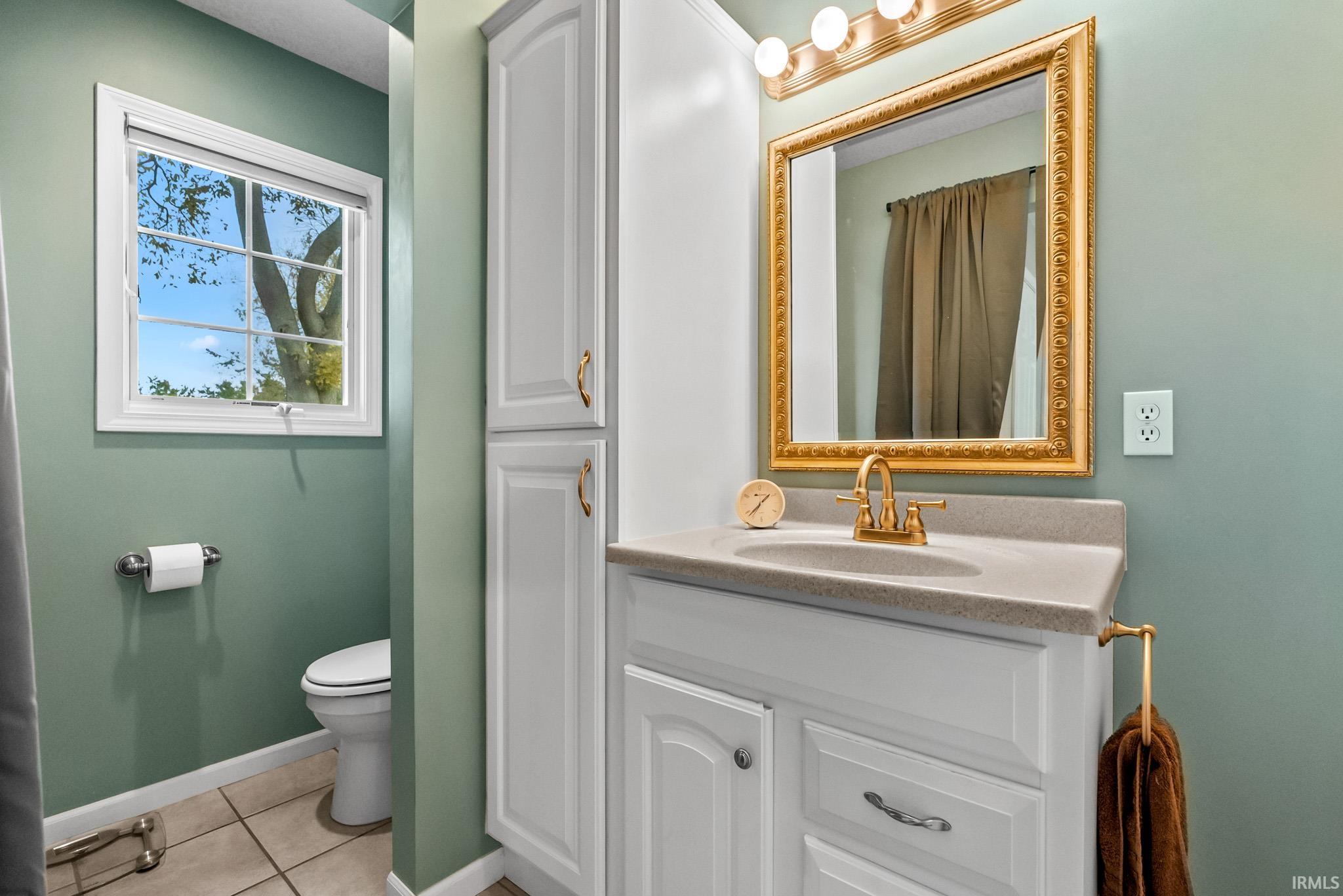 Photo 20 of 60 Ems B24 Lane