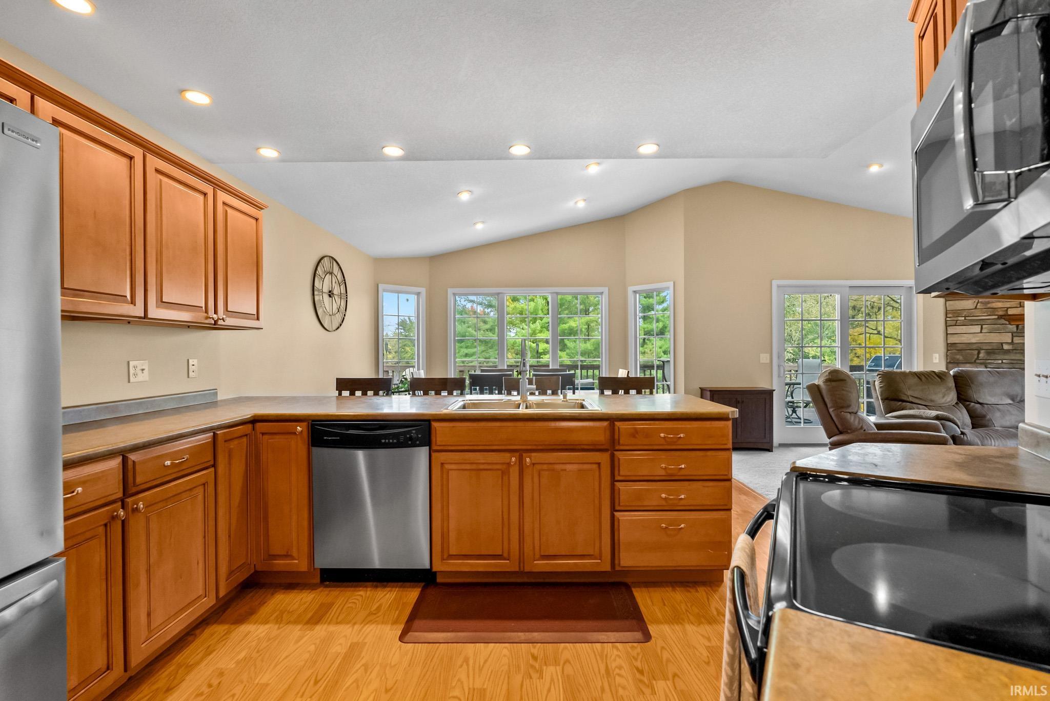 Photo 24 of 60 Ems B24 Lane