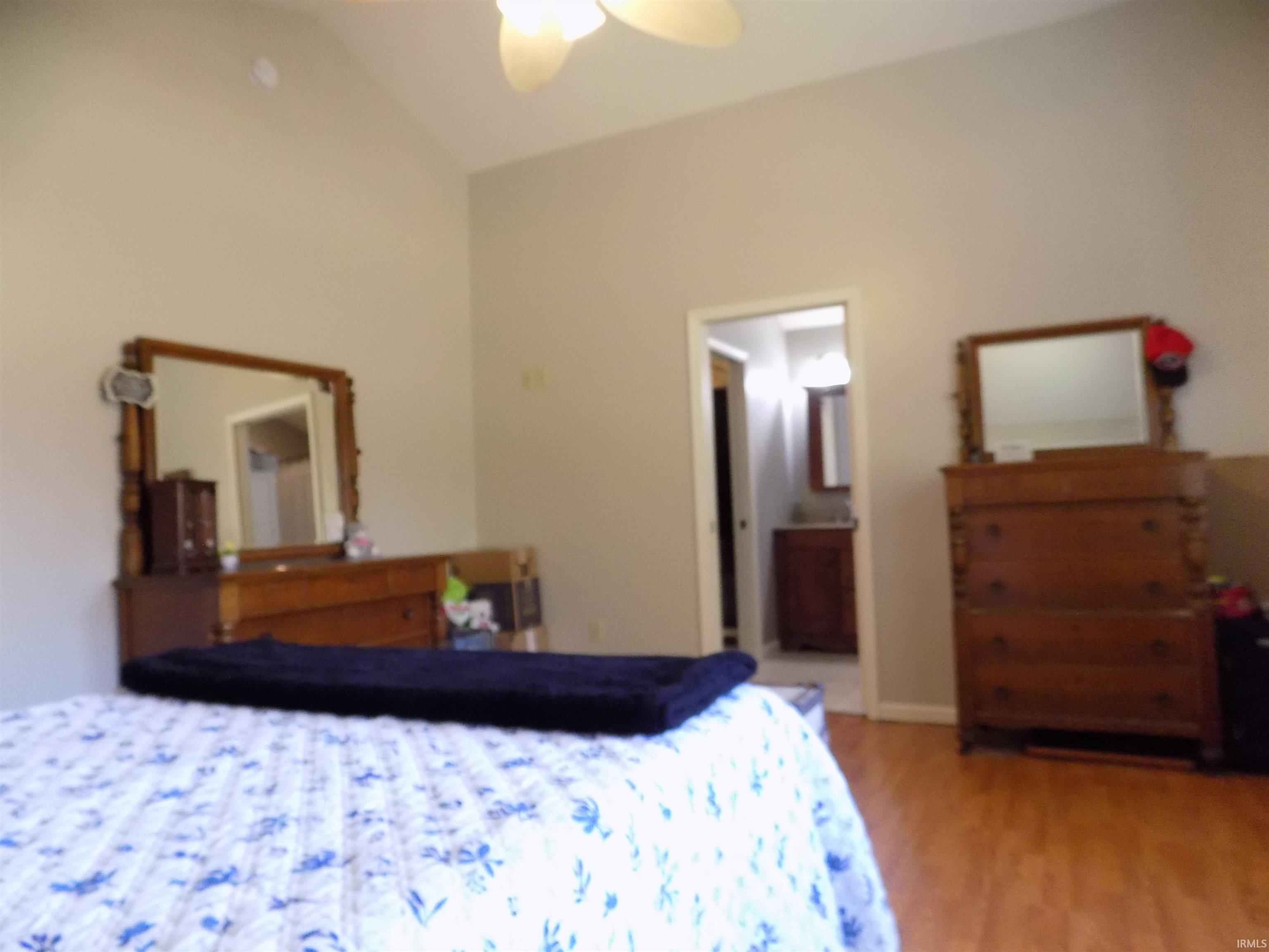 Photo 17 of 715 N Seminary Street