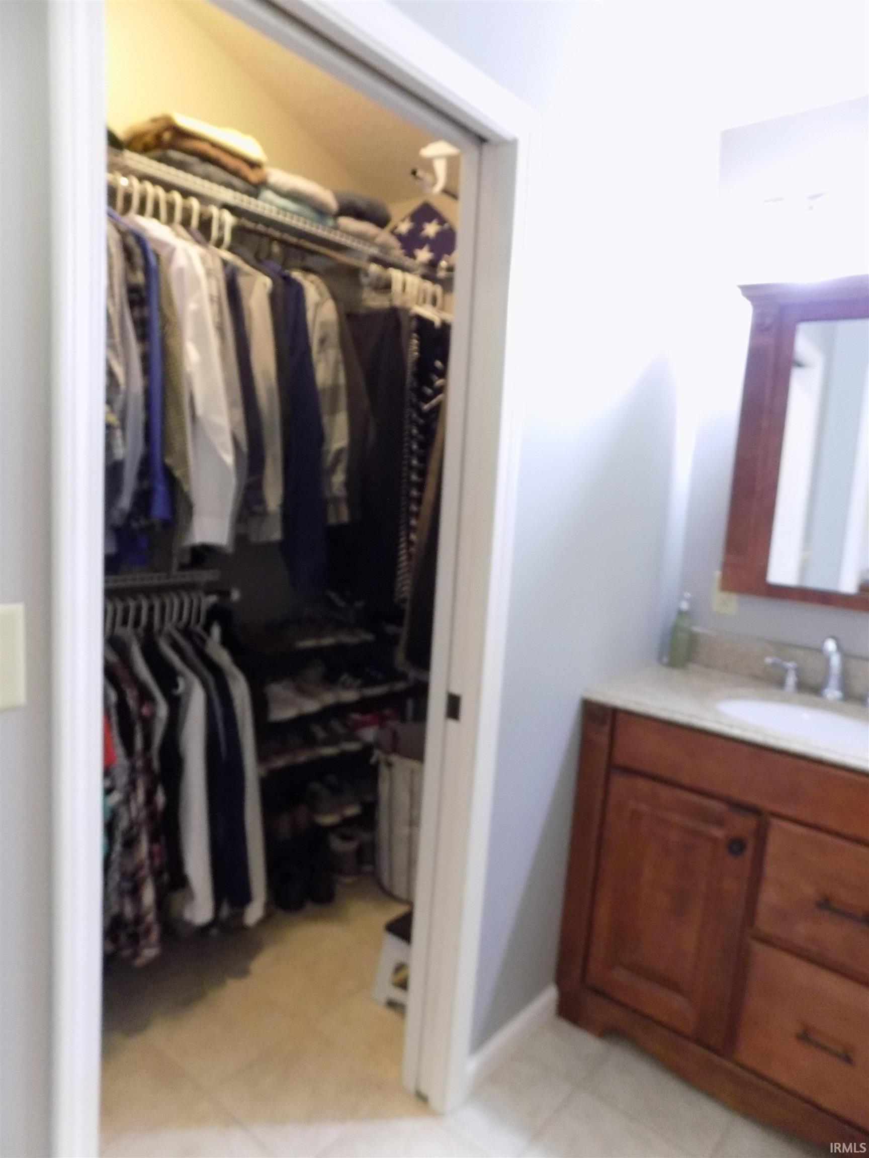 Photo 19 of 715 N Seminary Street