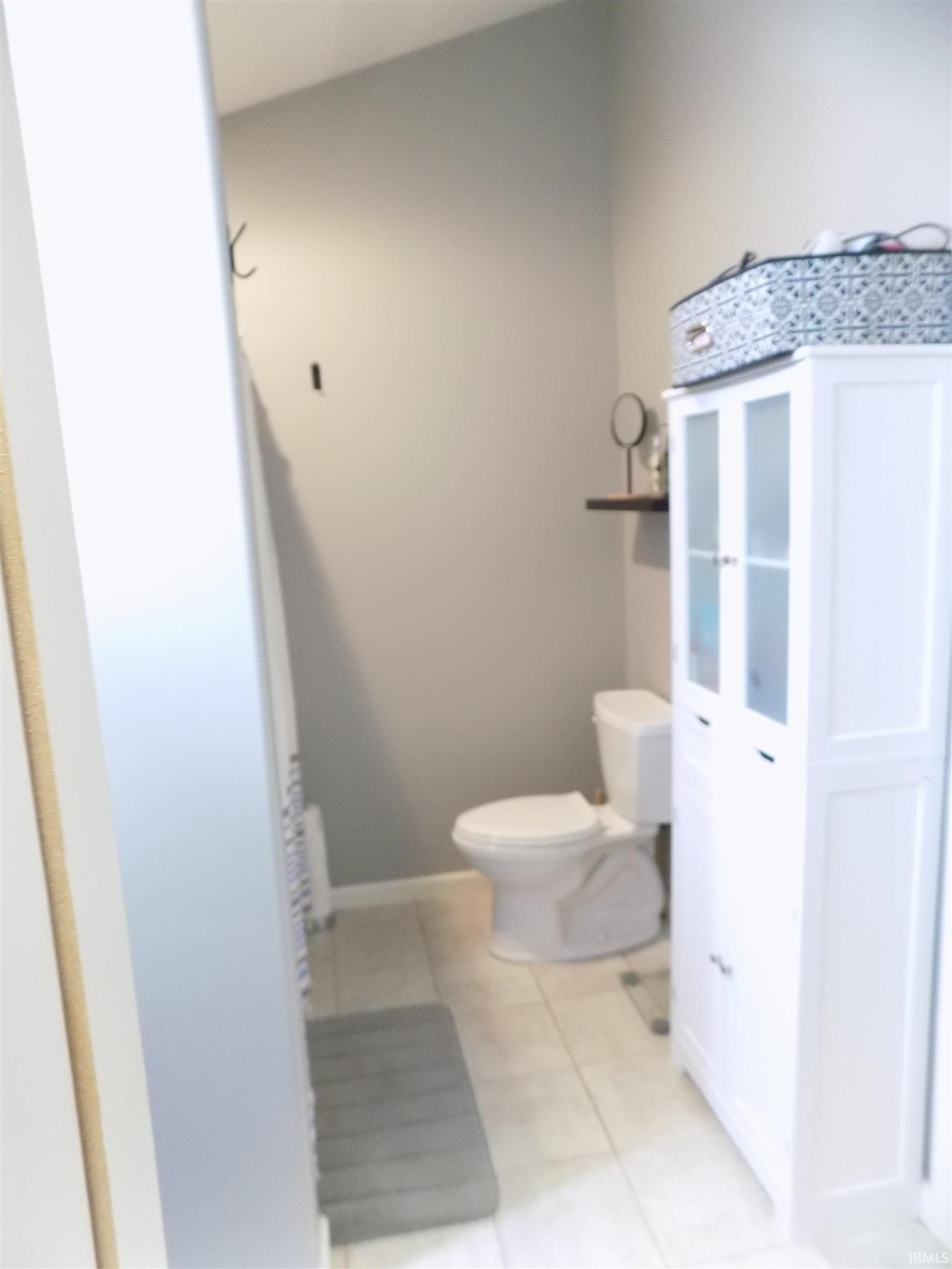 Photo 22 of 715 N Seminary Street