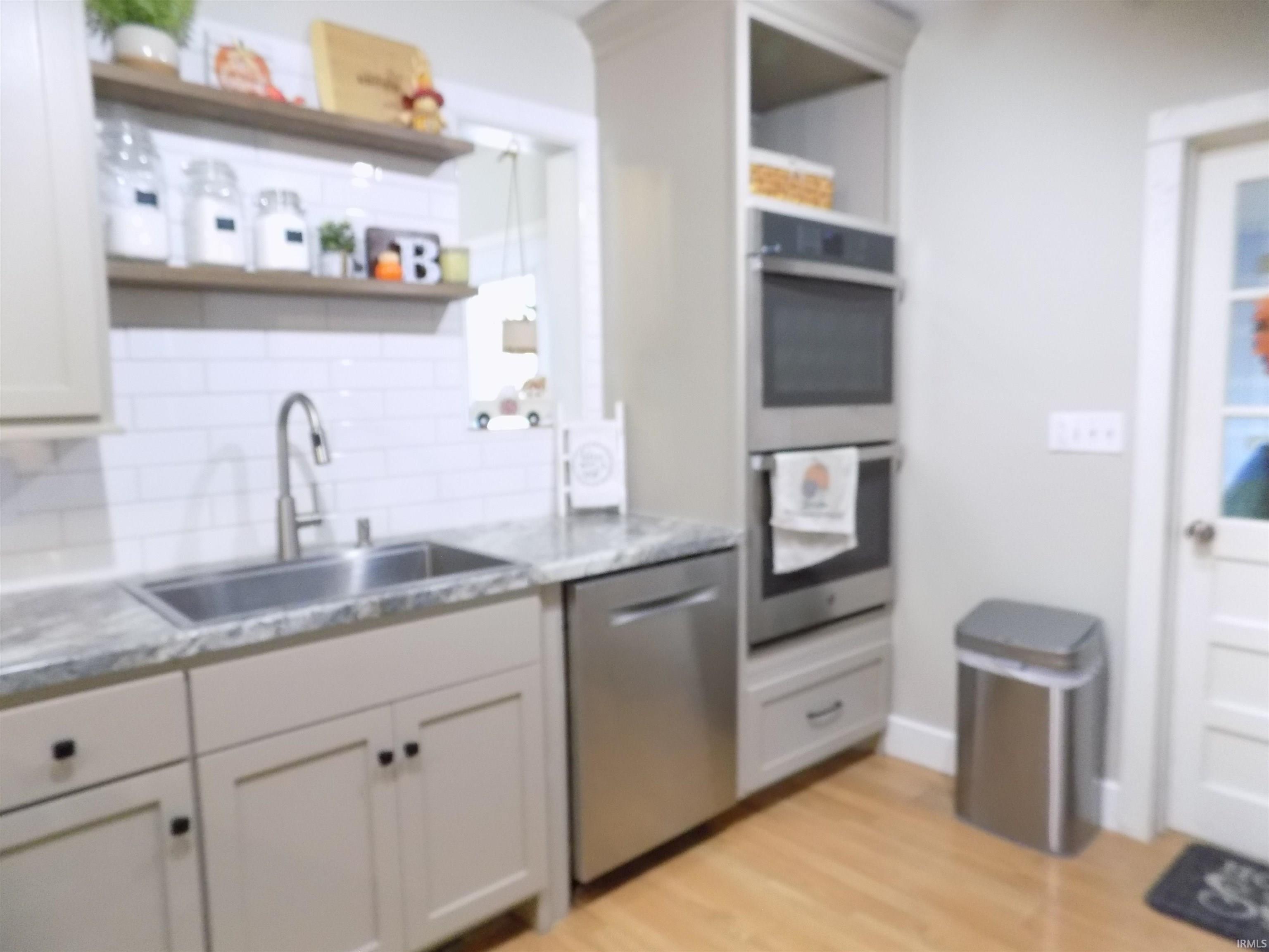 Photo 8 of 715 N Seminary Street