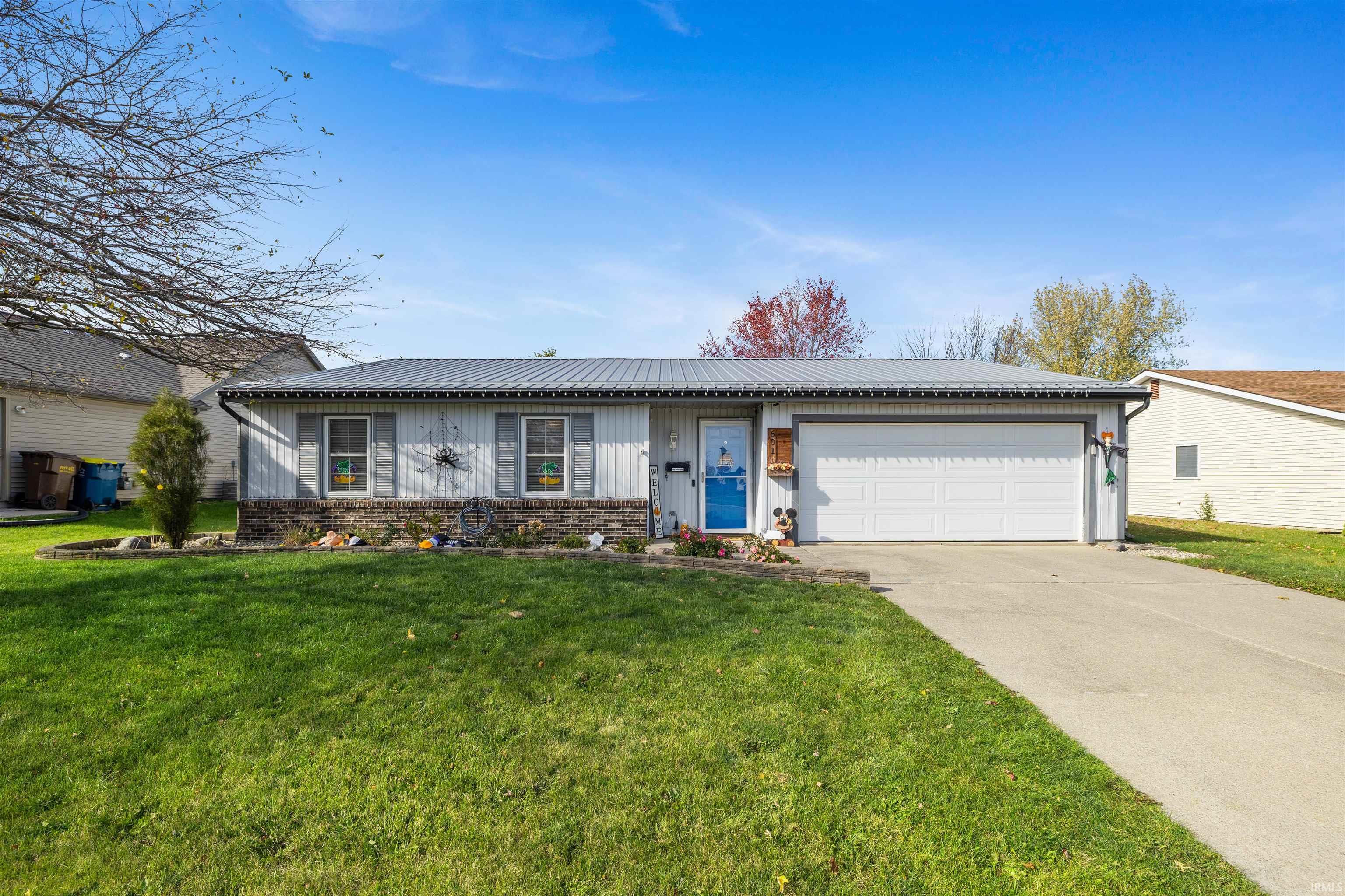 Photo 31 of 601 Iwo Street