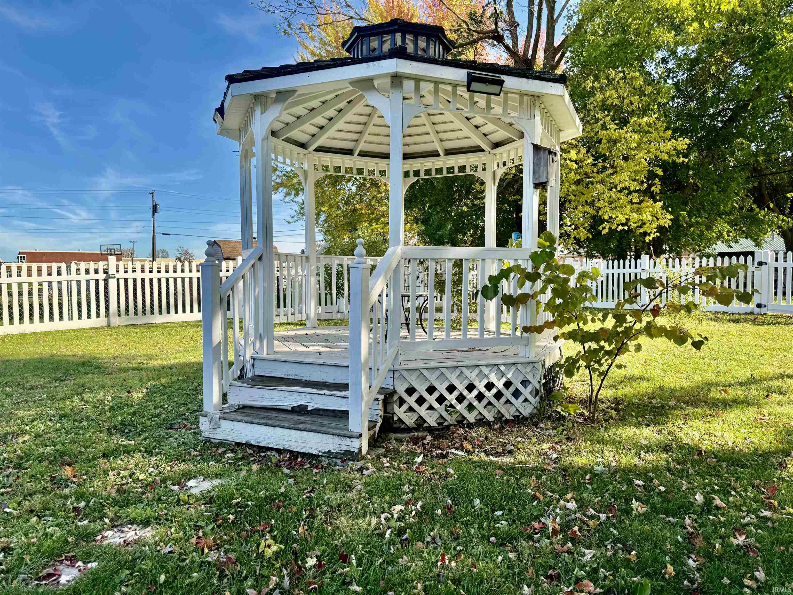 Photo 7 of 326 E Lisle Street