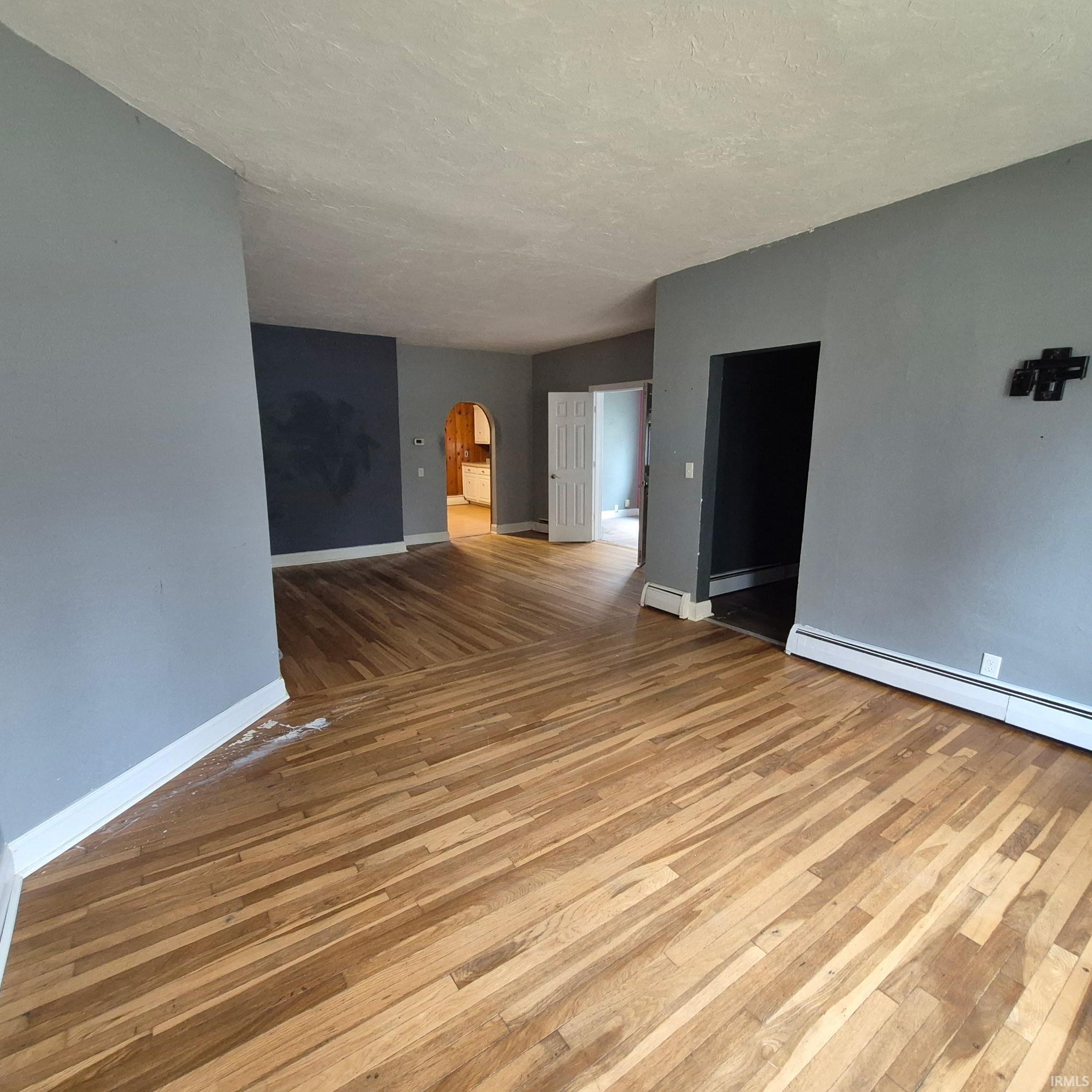 Homes for sale in Alexandria, IN | 209 N Walnut St, Alexandria, IN 46001 | MLS# 202543844