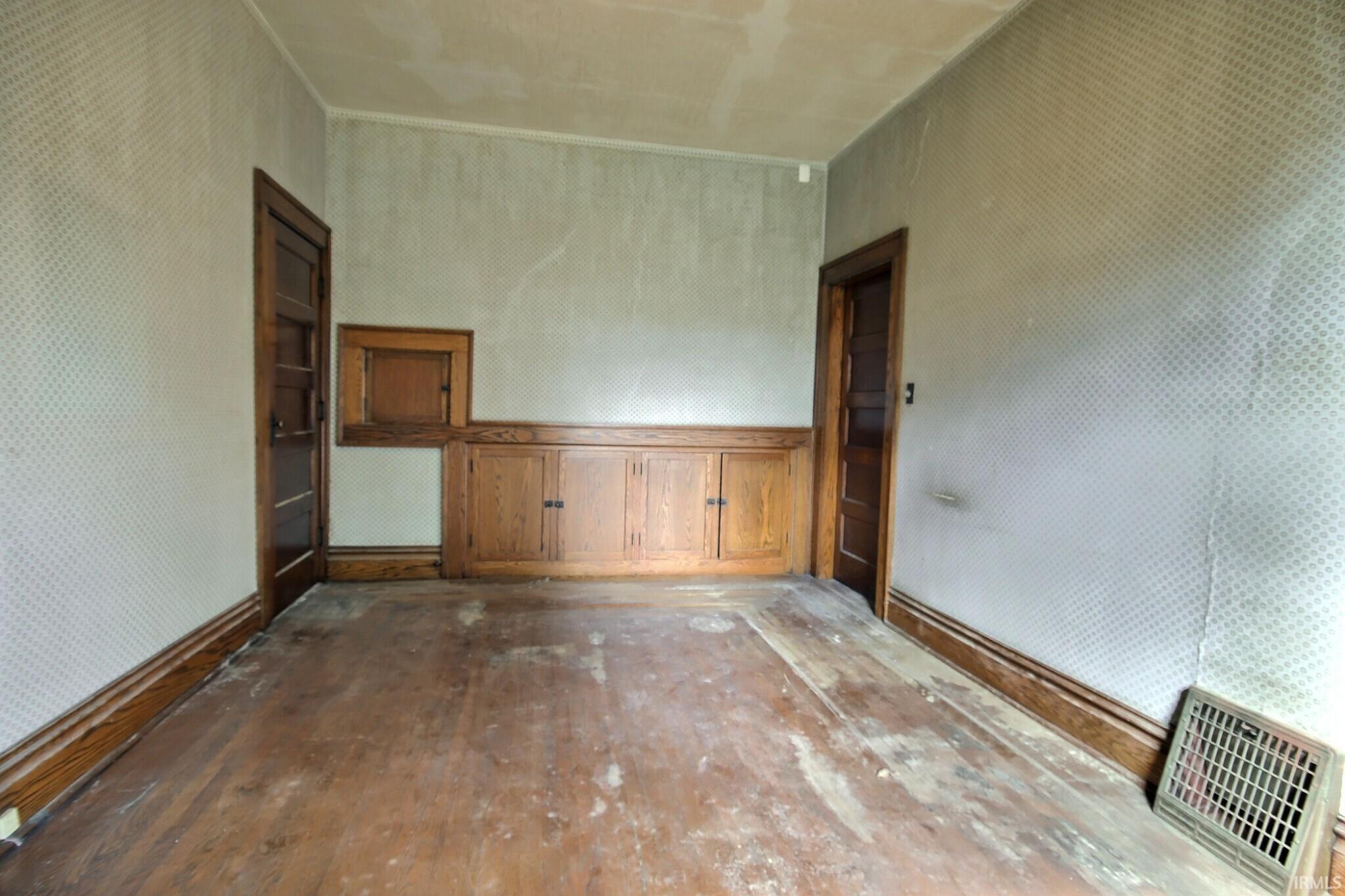 Photo 16 of 4426 S Calhoun Street