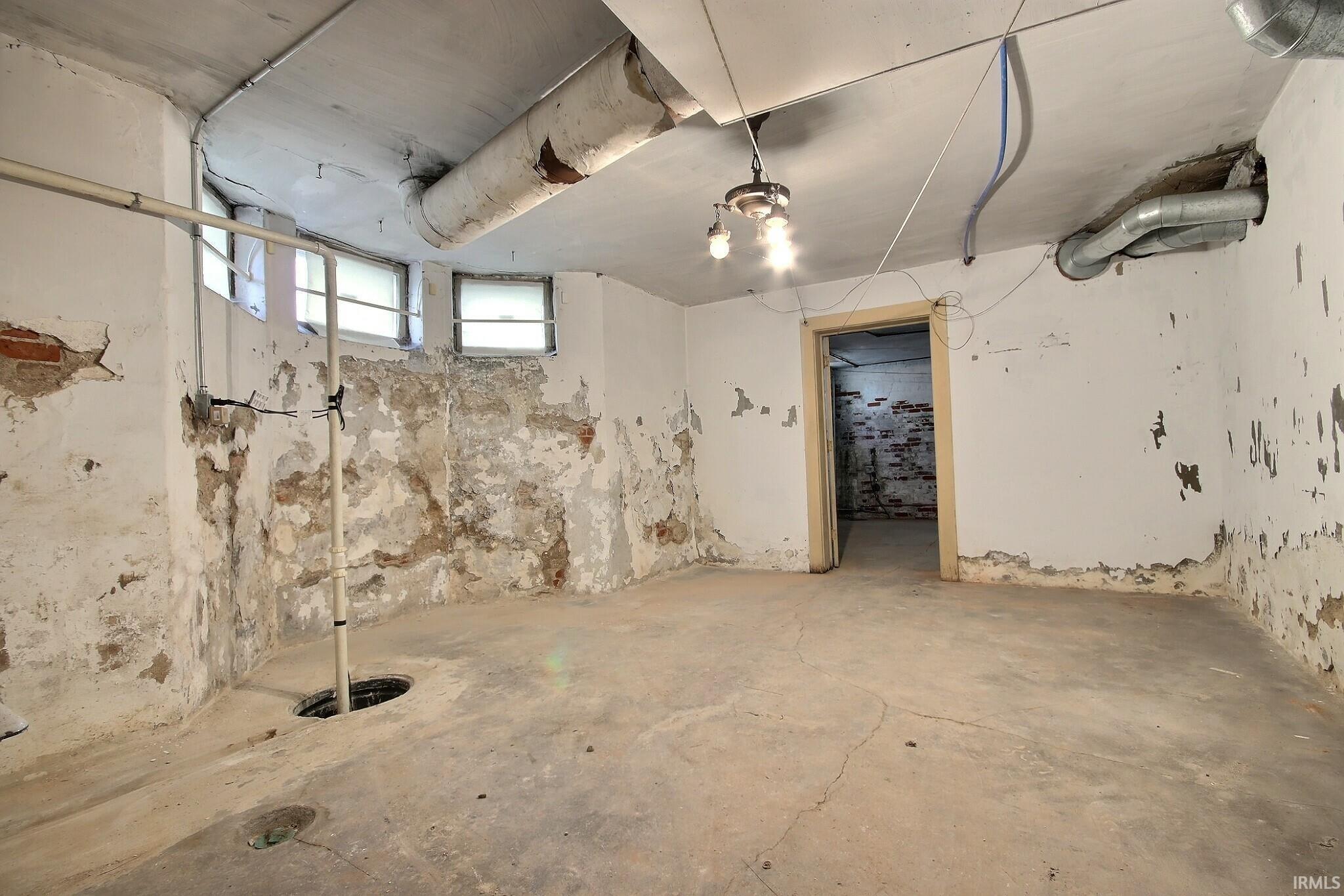 Photo 28 of 4426 S Calhoun Street