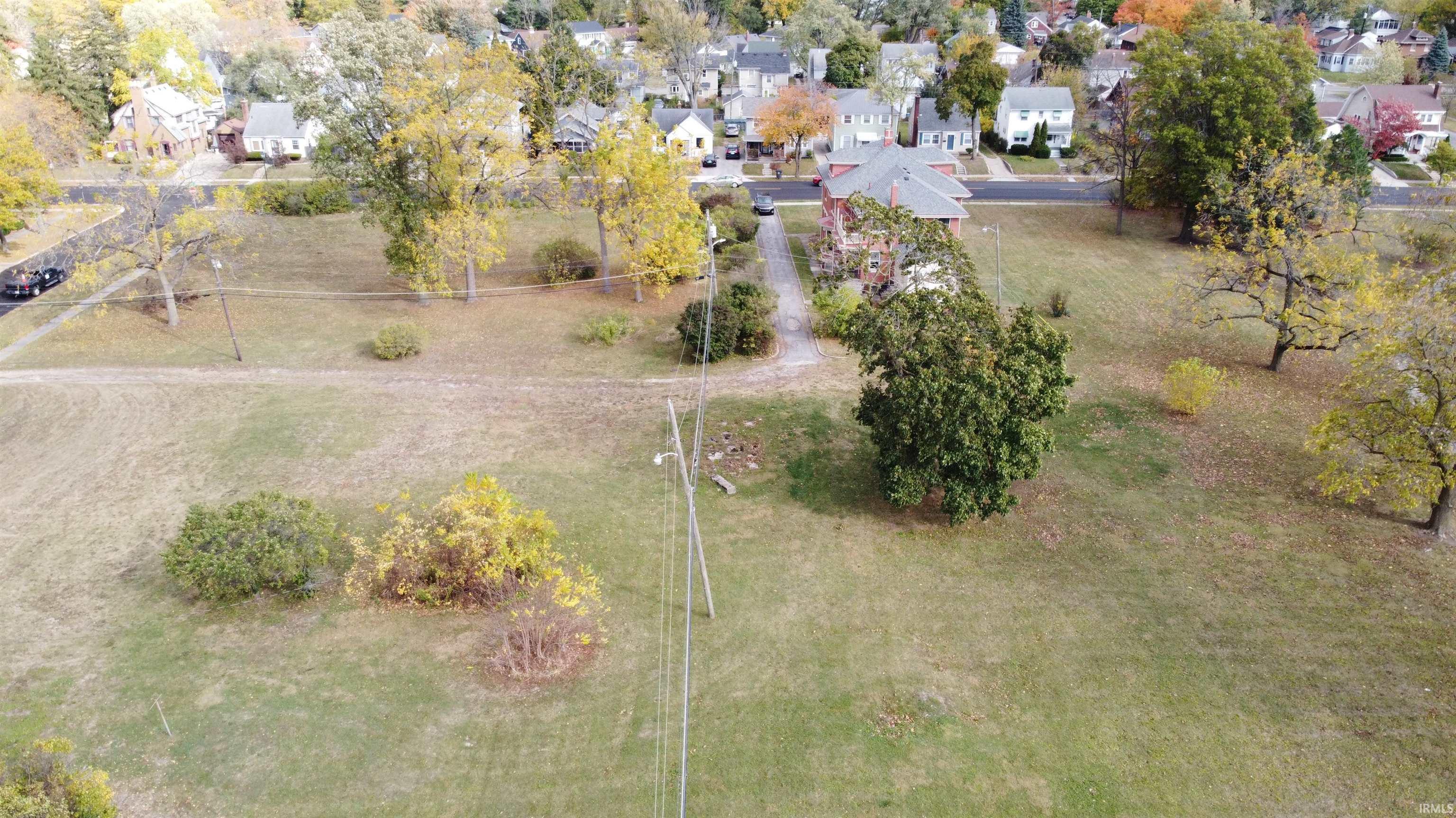 Photo 3 of 4426 S Calhoun Street