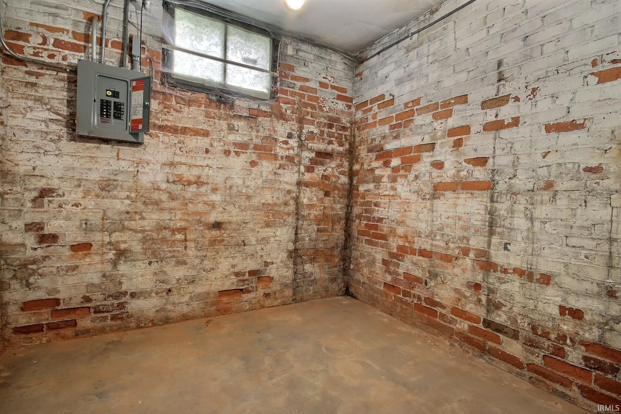 Photo 30 of 4426 S Calhoun Street