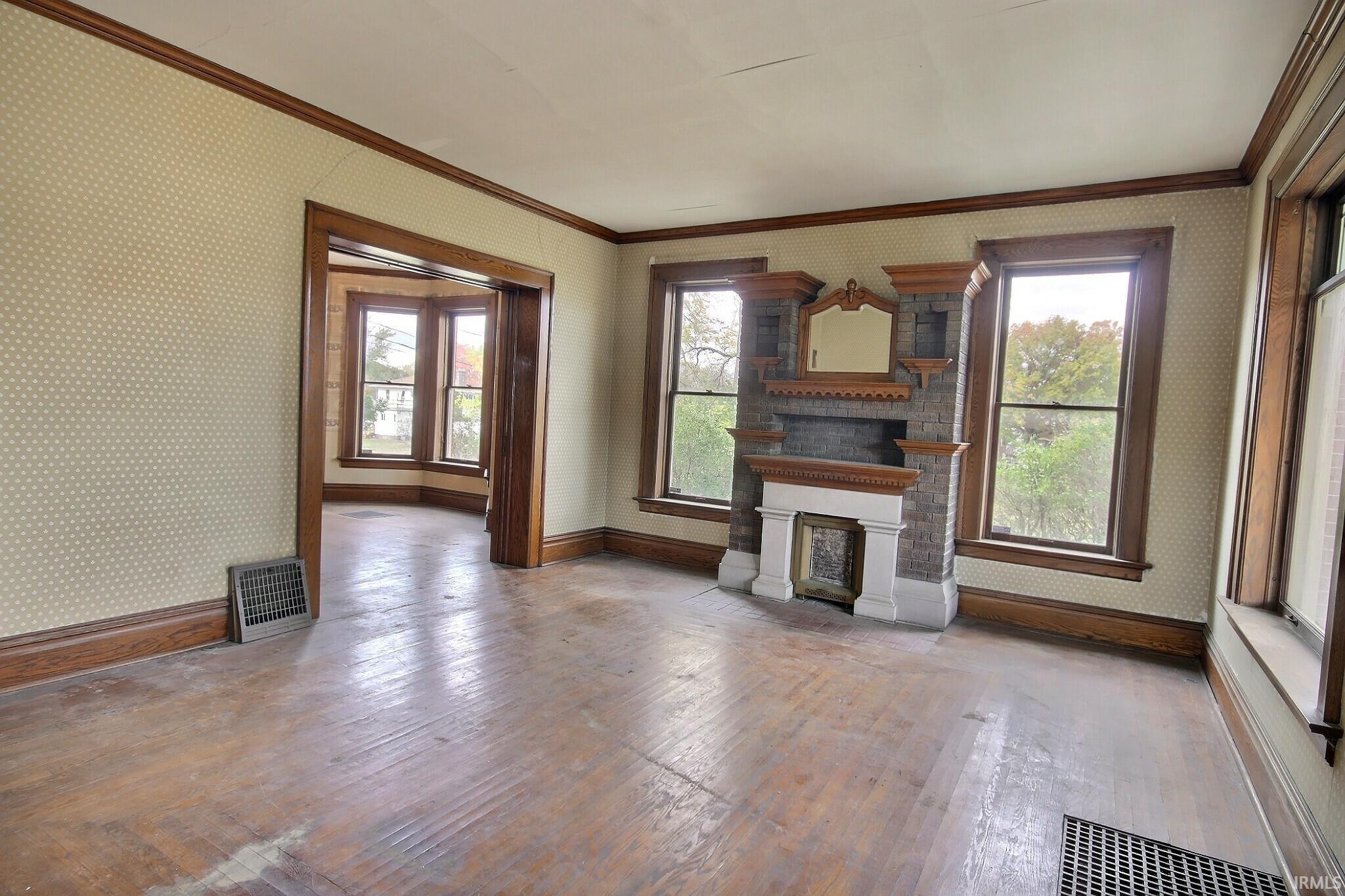 Photo 6 of 4426 S Calhoun Street