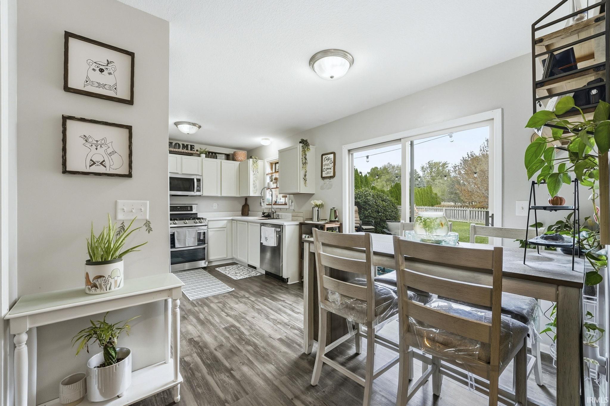 Photo 10 of 11328 Garden Way