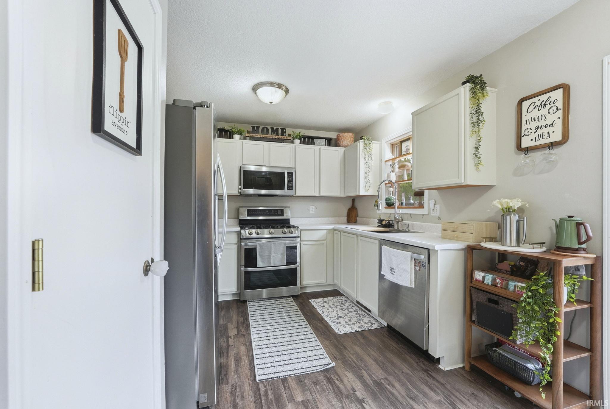 Photo 11 of 11328 Garden Way