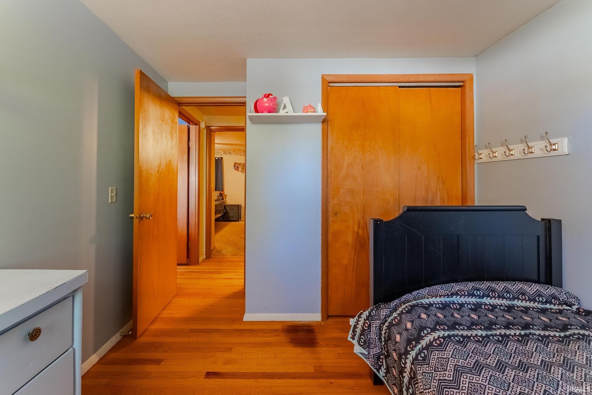 Photo 14 of 905 Sunset Drive