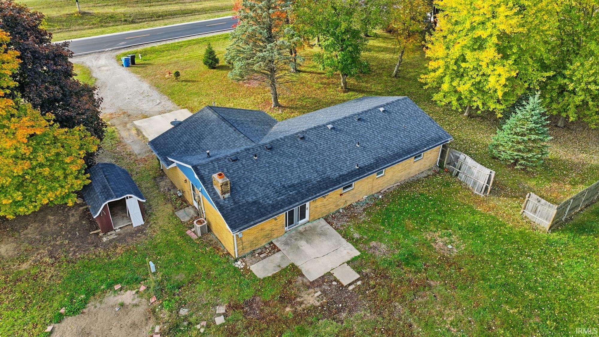 Photo 2 of 4395 E Lincolnway Road