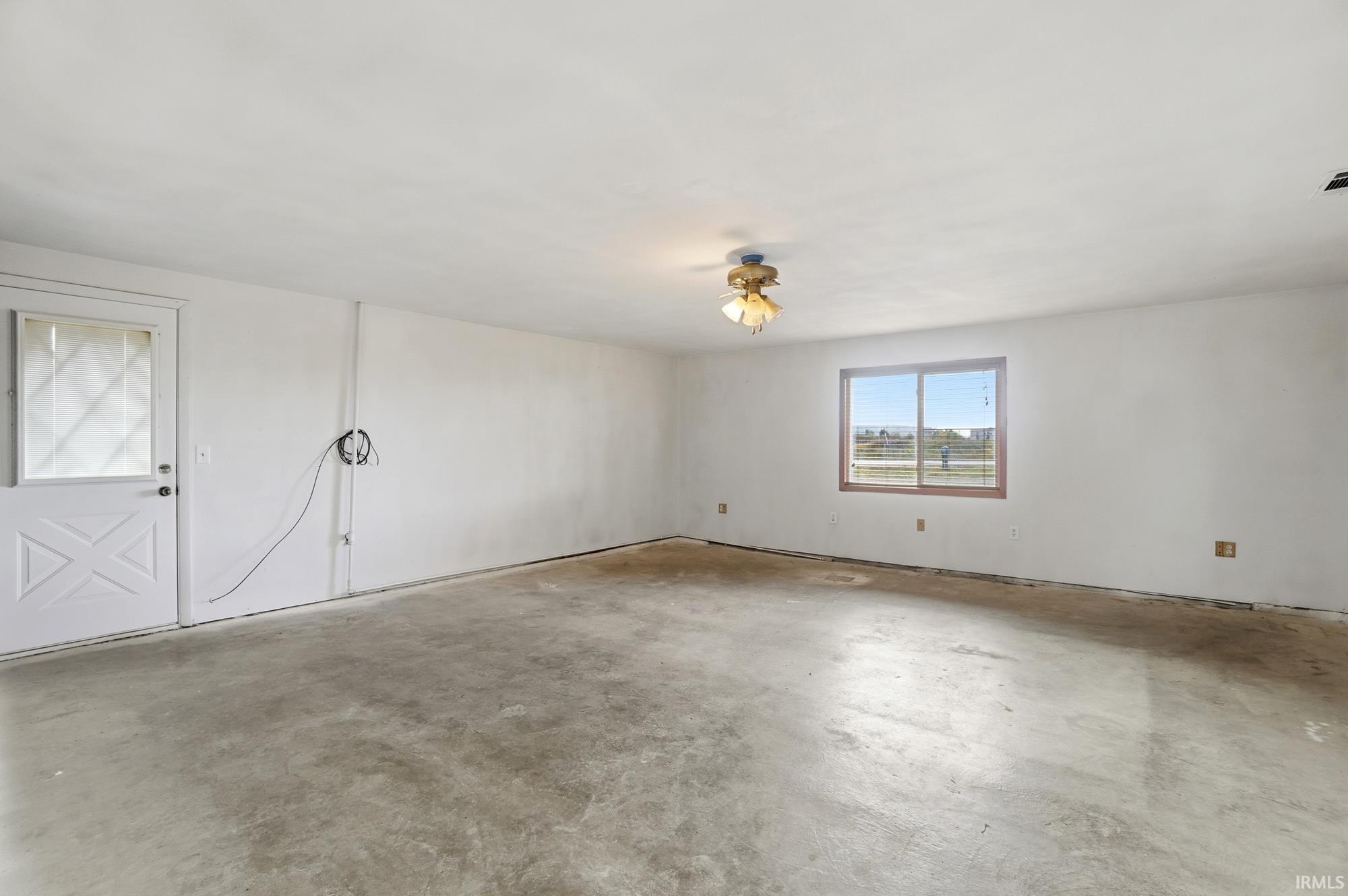 Photo 26 of 4395 E Lincolnway Road