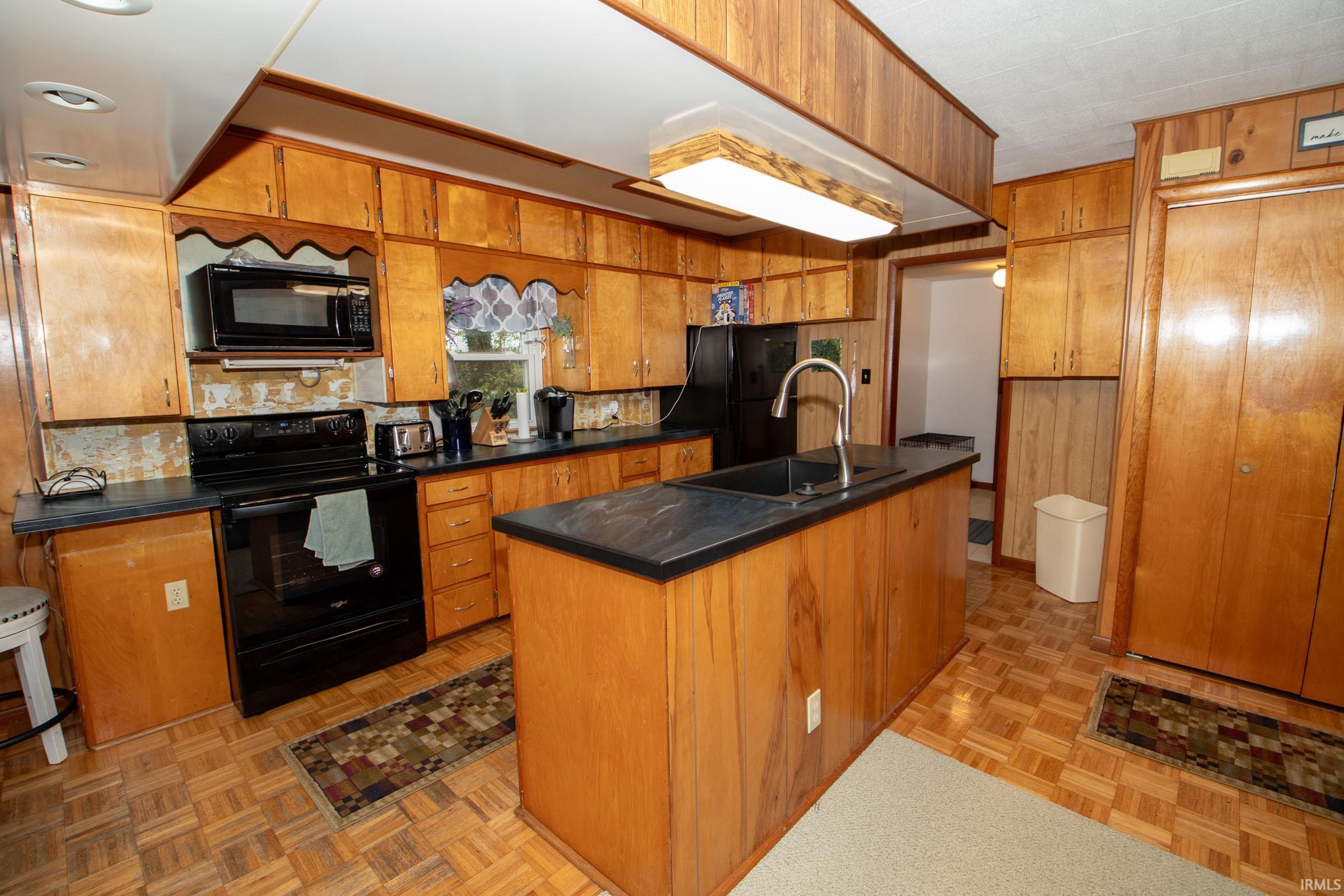 Photo 9 of 9274 W HARPER LAKE Road