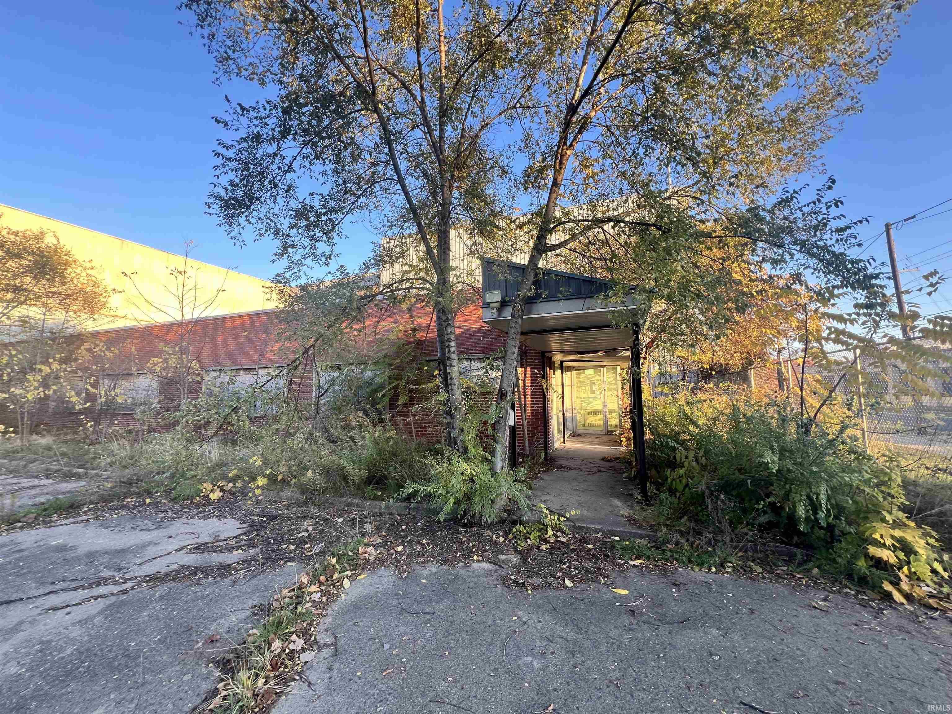 Photo 21 of 929 N Michigan Street