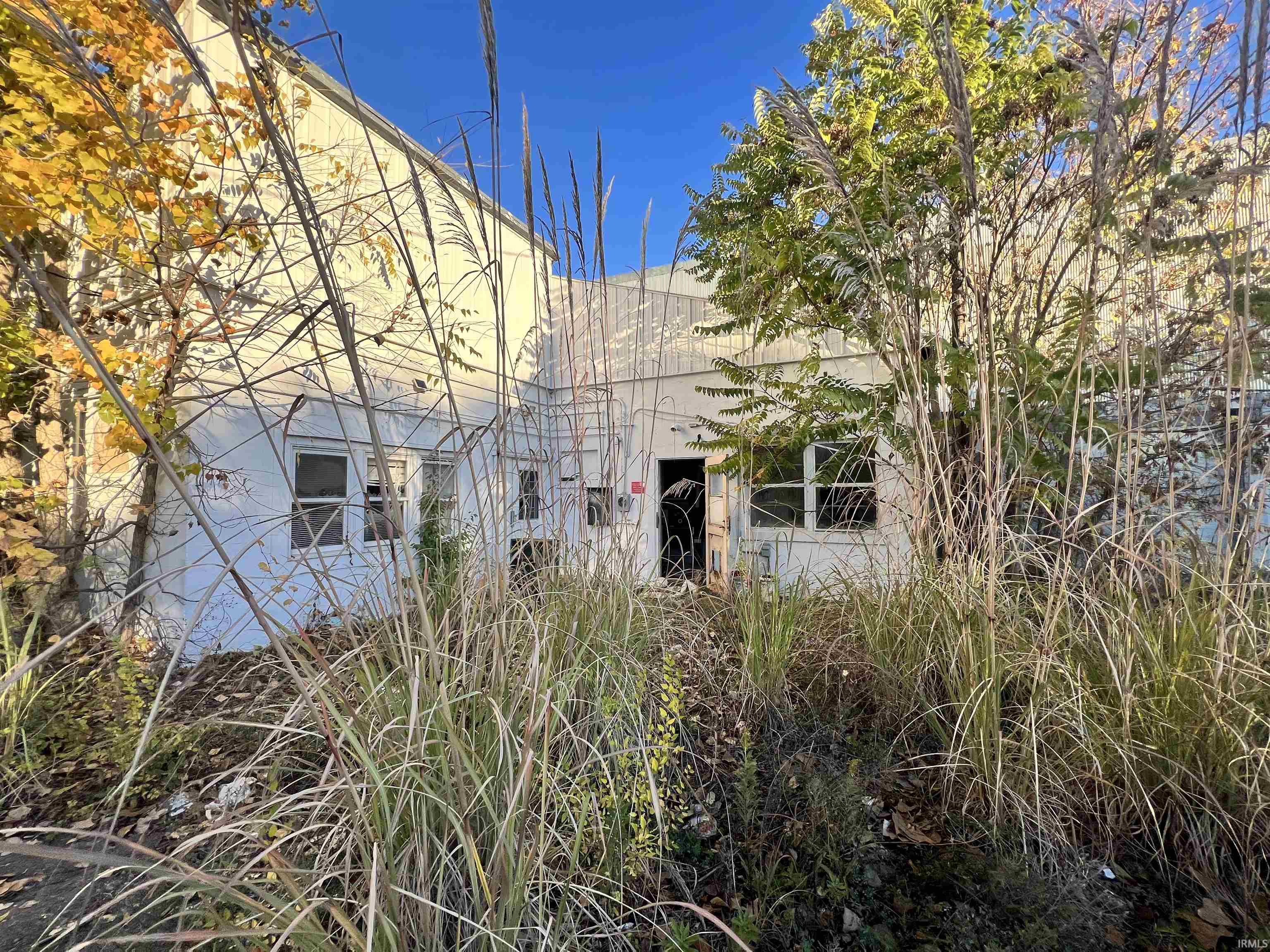 Photo 28 of 929 N Michigan Street