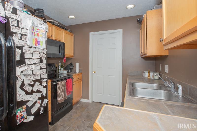 Homes for sale in Newburgh, IN | 8875 Bahama Cove, Newburgh, IN 47630 | MLS# 202543916