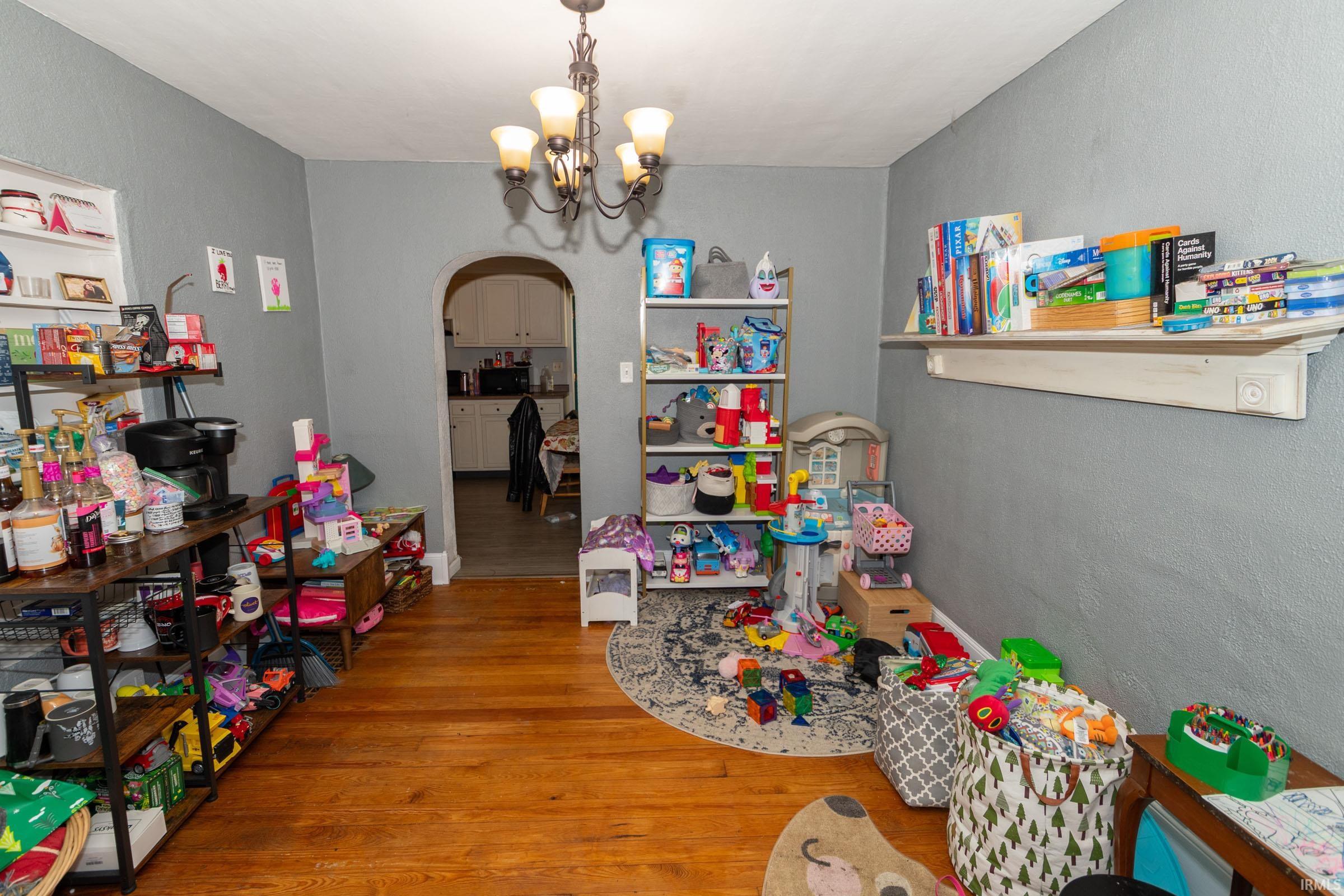 Photo 10 of 223 Kenwood Avenue