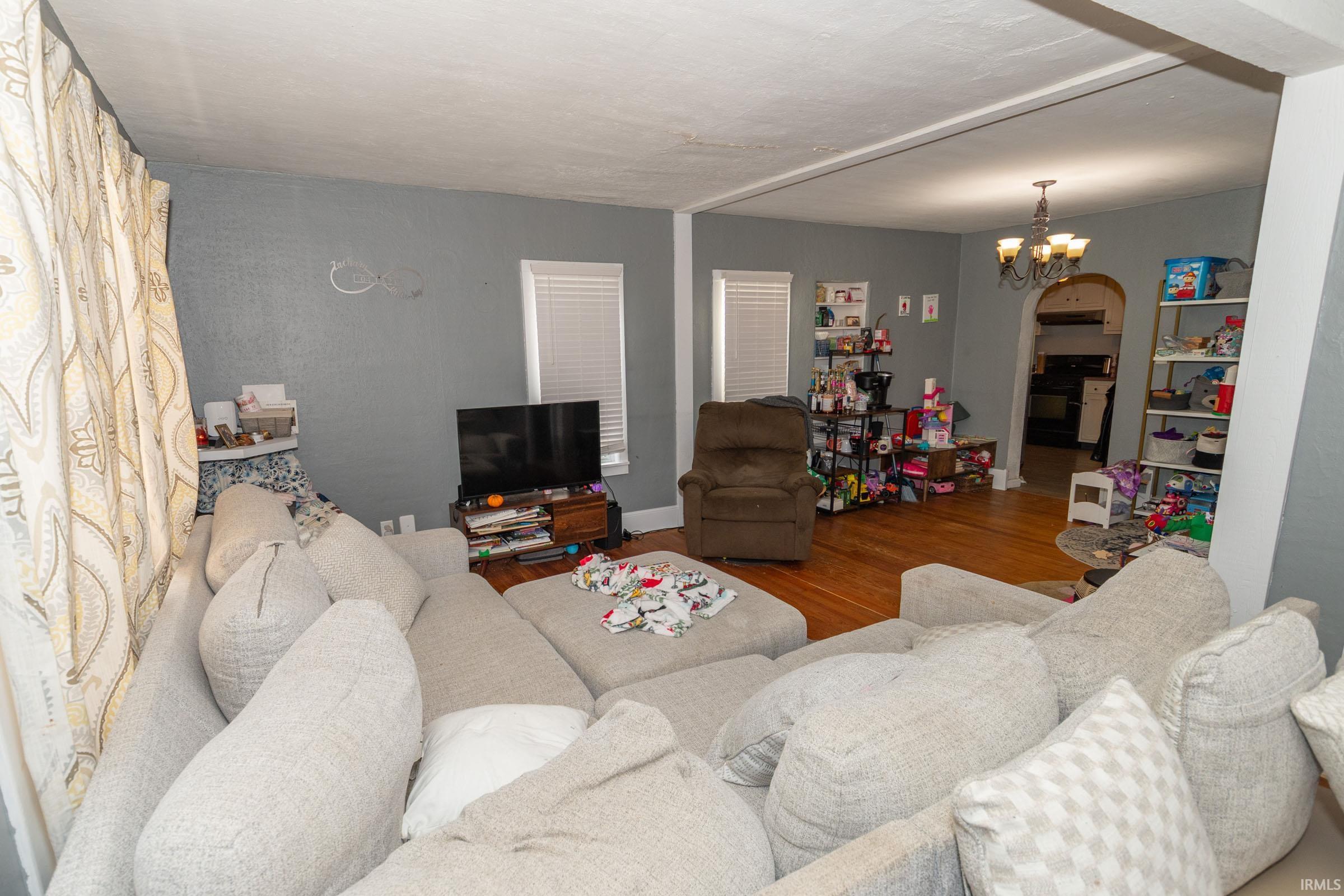 Photo 12 of 223 Kenwood Avenue