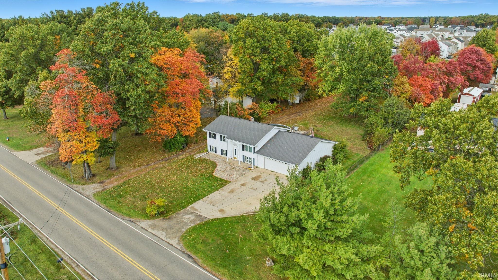 Homes for sale in Osceola, IN | 11341 Edison Rd, Osceola, IN 46561 | MLS# 202543934