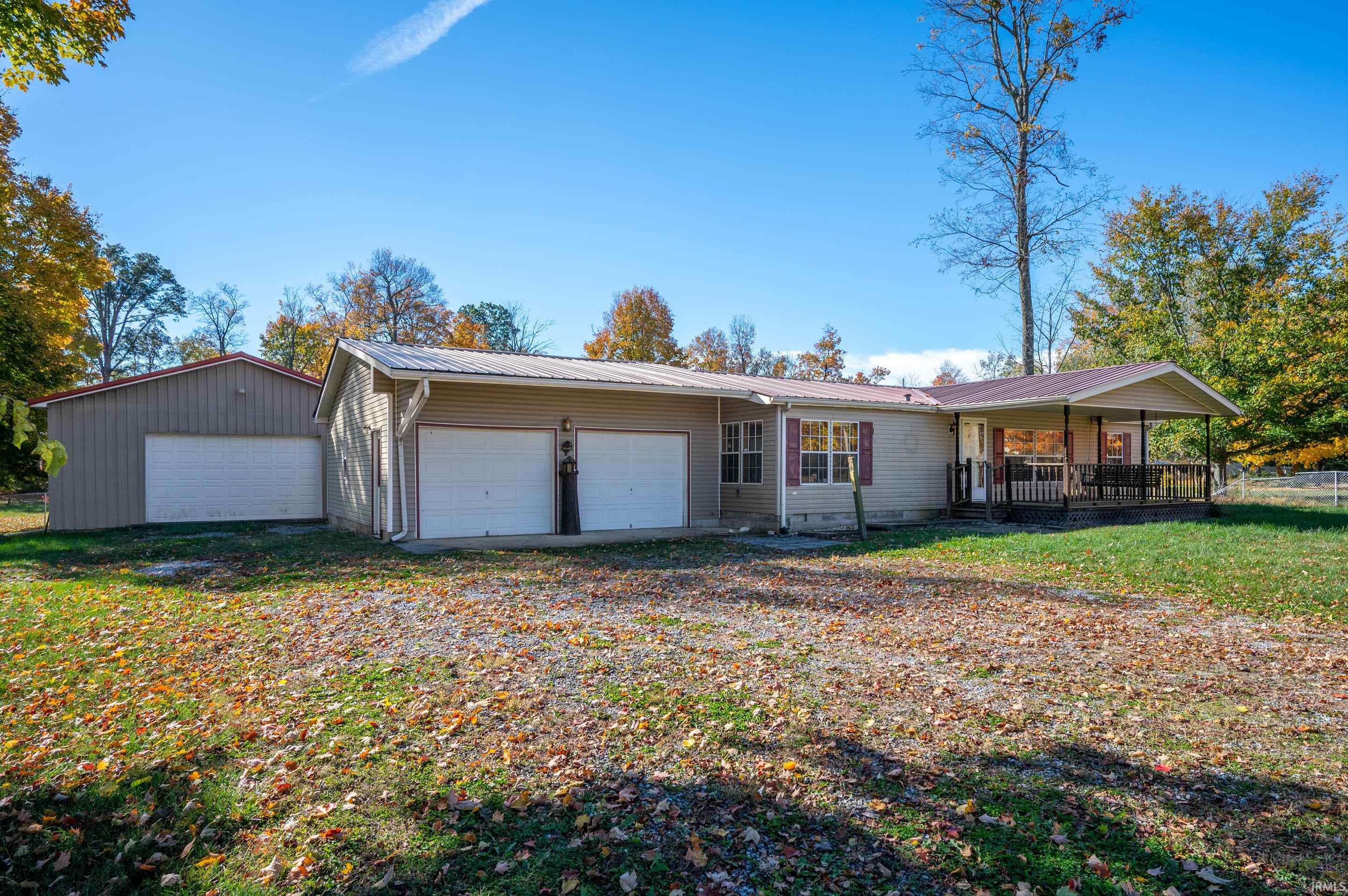 Homes for sale in New Castle, IN | 411 W Shoshoni Trl, New Castle, IN 47362 | MLS# 202543947