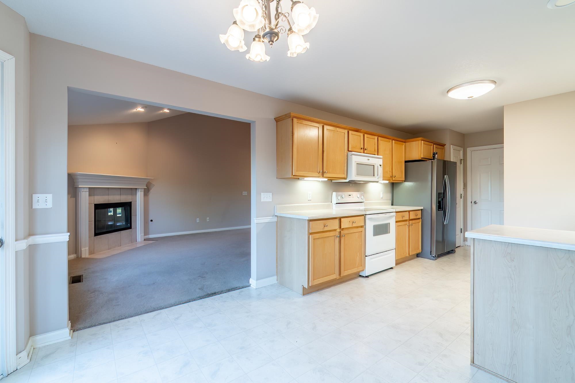 Photo 11 of 6717 Creekwood Lane