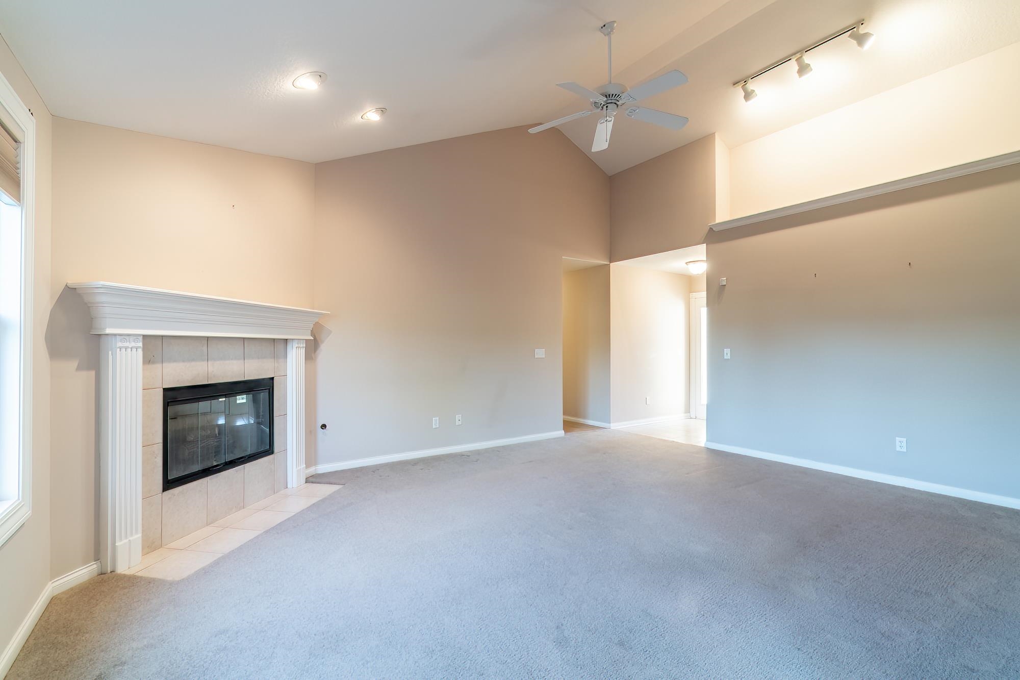 Photo 5 of 6717 Creekwood Lane