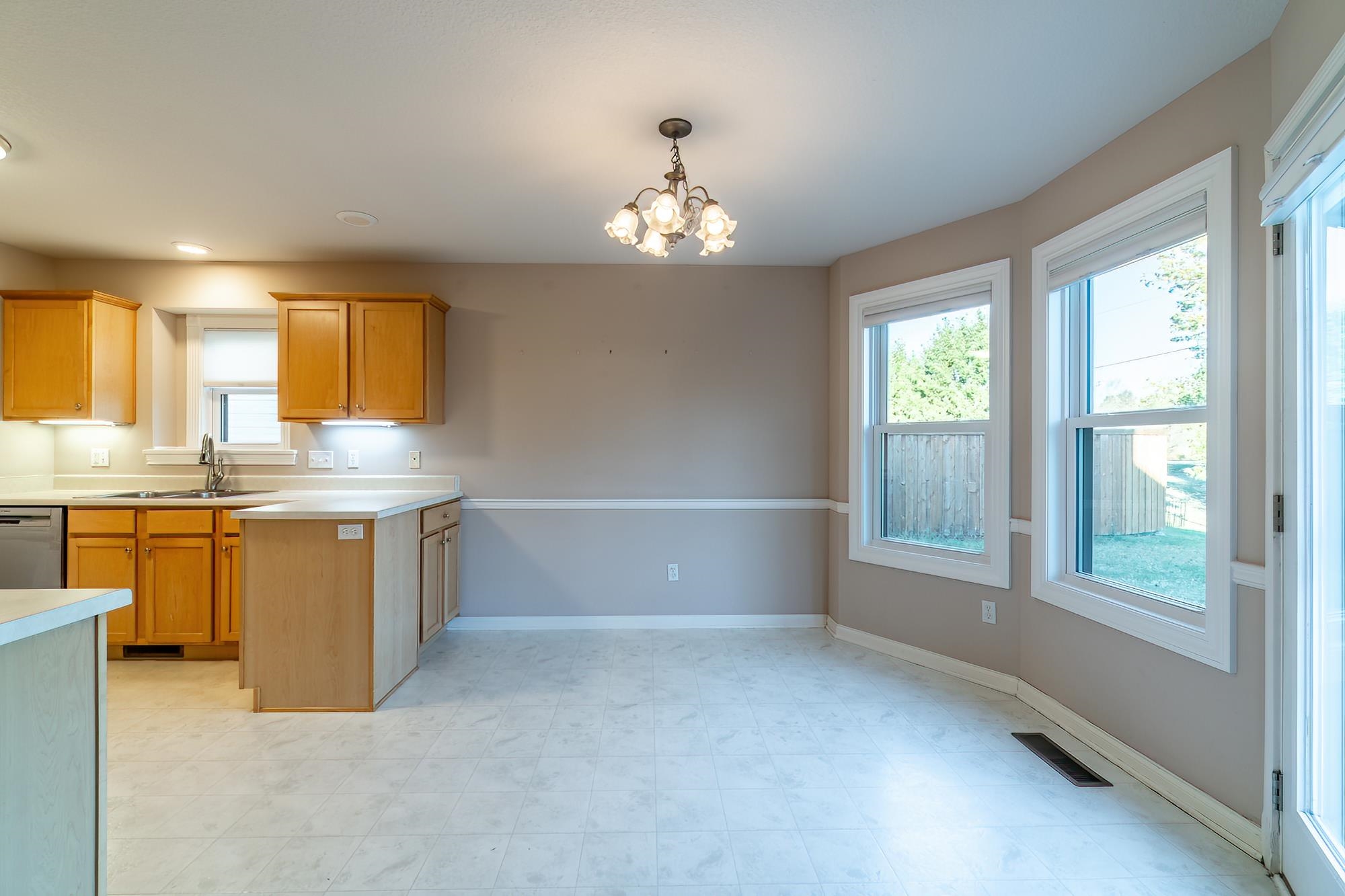 Photo 8 of 6717 Creekwood Lane